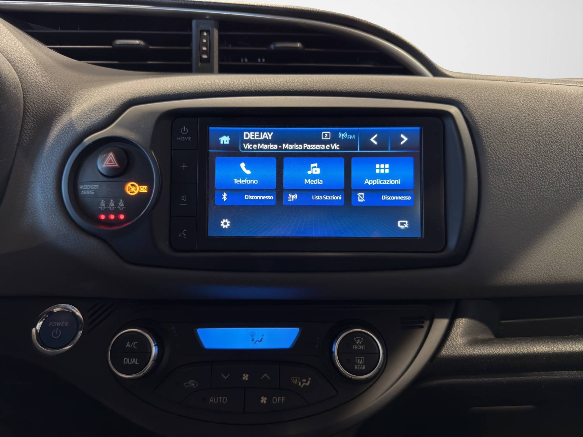 Auto Venduta - TOYOTA Yaris Yaris 5p 1.5 hybrid Active my18 usata in pronta consegna - Brandini