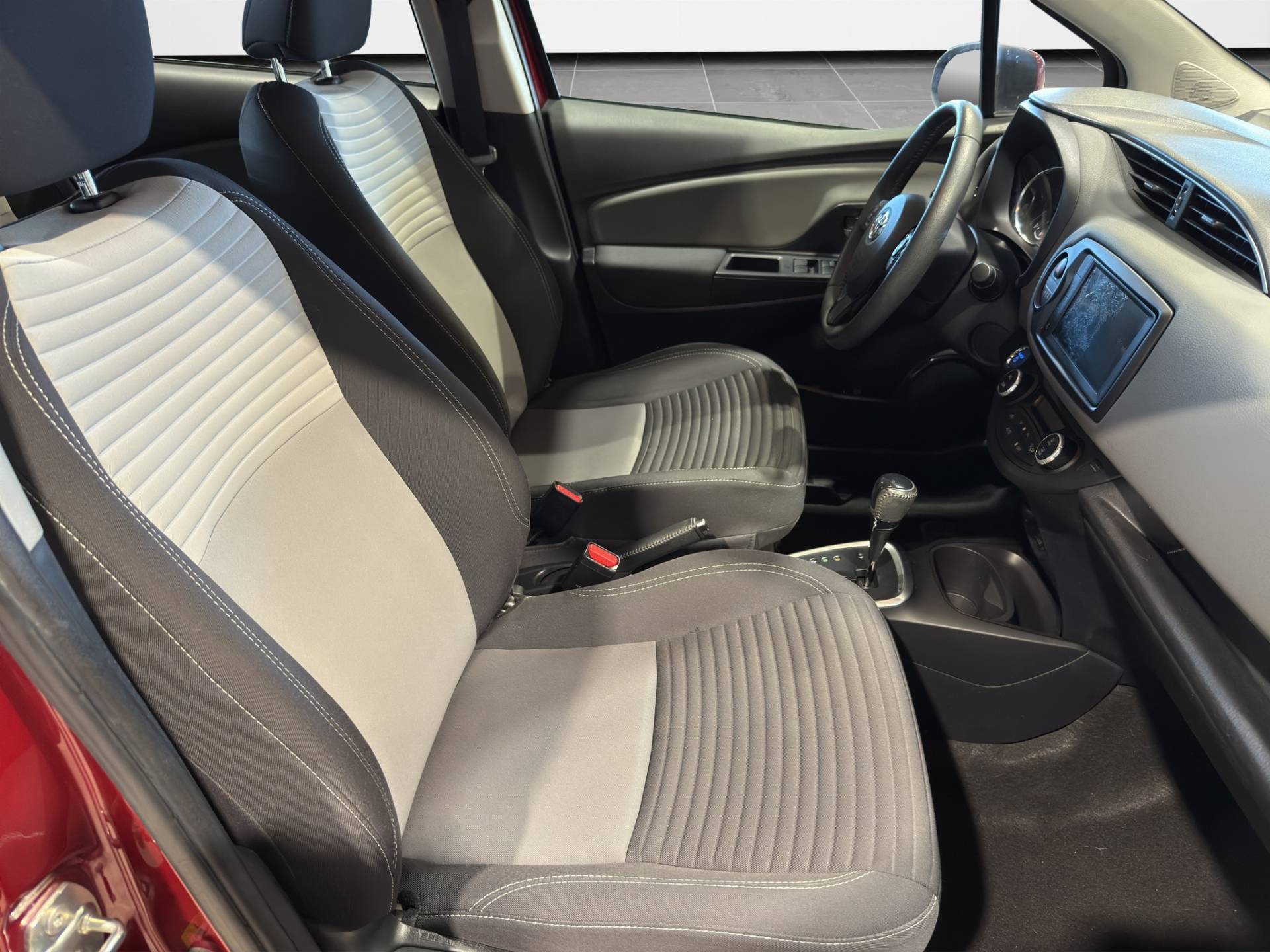 Auto Venduta - TOYOTA Yaris Yaris 5p 1.5 hybrid Active my18 usata in pronta consegna - Brandini