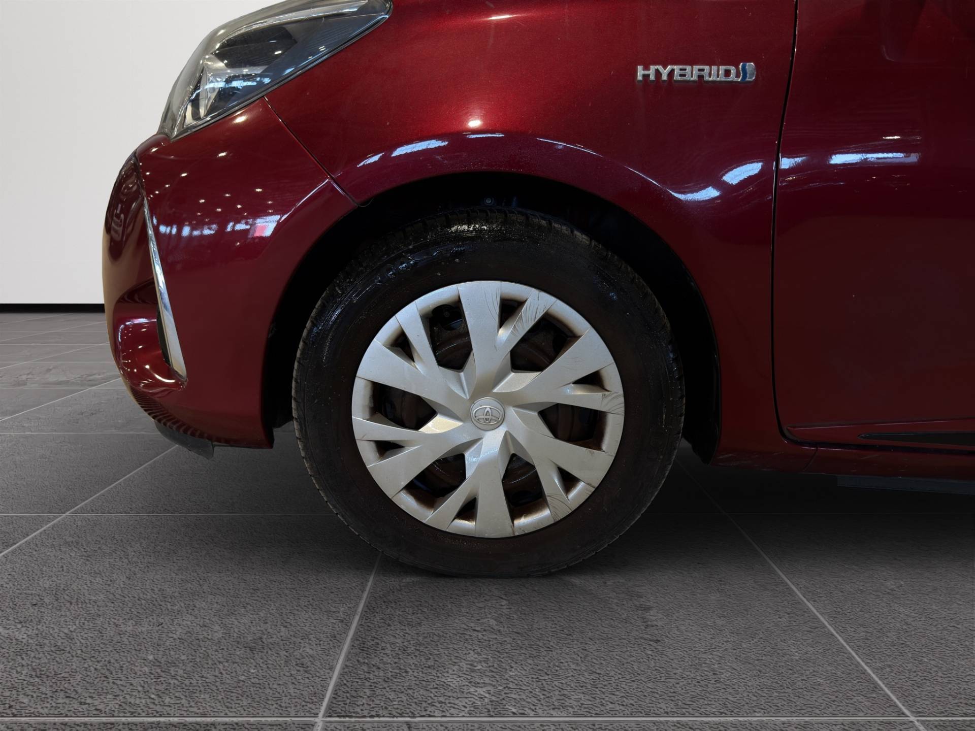 Auto Venduta - TOYOTA Yaris Yaris 5p 1.5 hybrid Active my18 usata in pronta consegna - Brandini