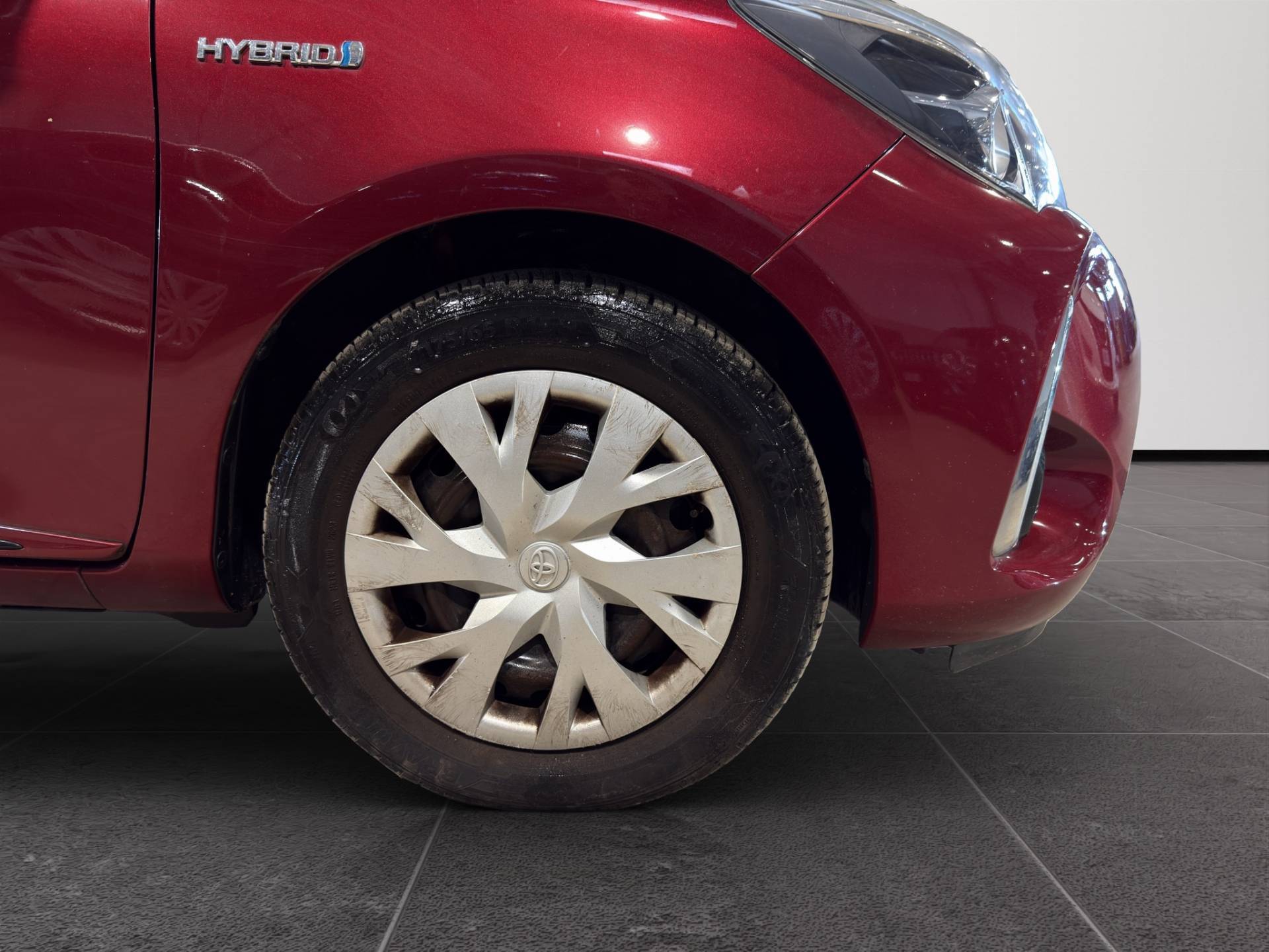 Auto Venduta - TOYOTA Yaris Yaris 5p 1.5 hybrid Active my18 usata in pronta consegna - Brandini