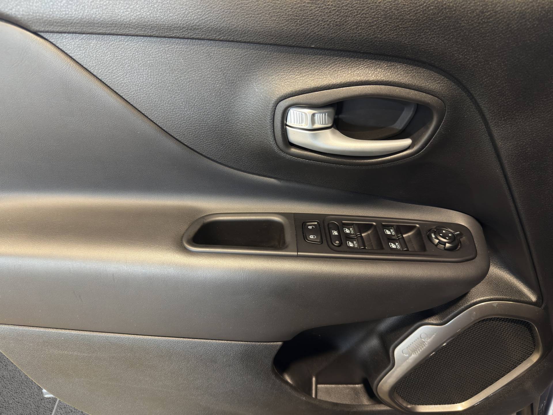 JEEP Renegade Renegade 1.5 turbo t4 mhev Summit 2wd dct usata in pronta consegna - Brandini