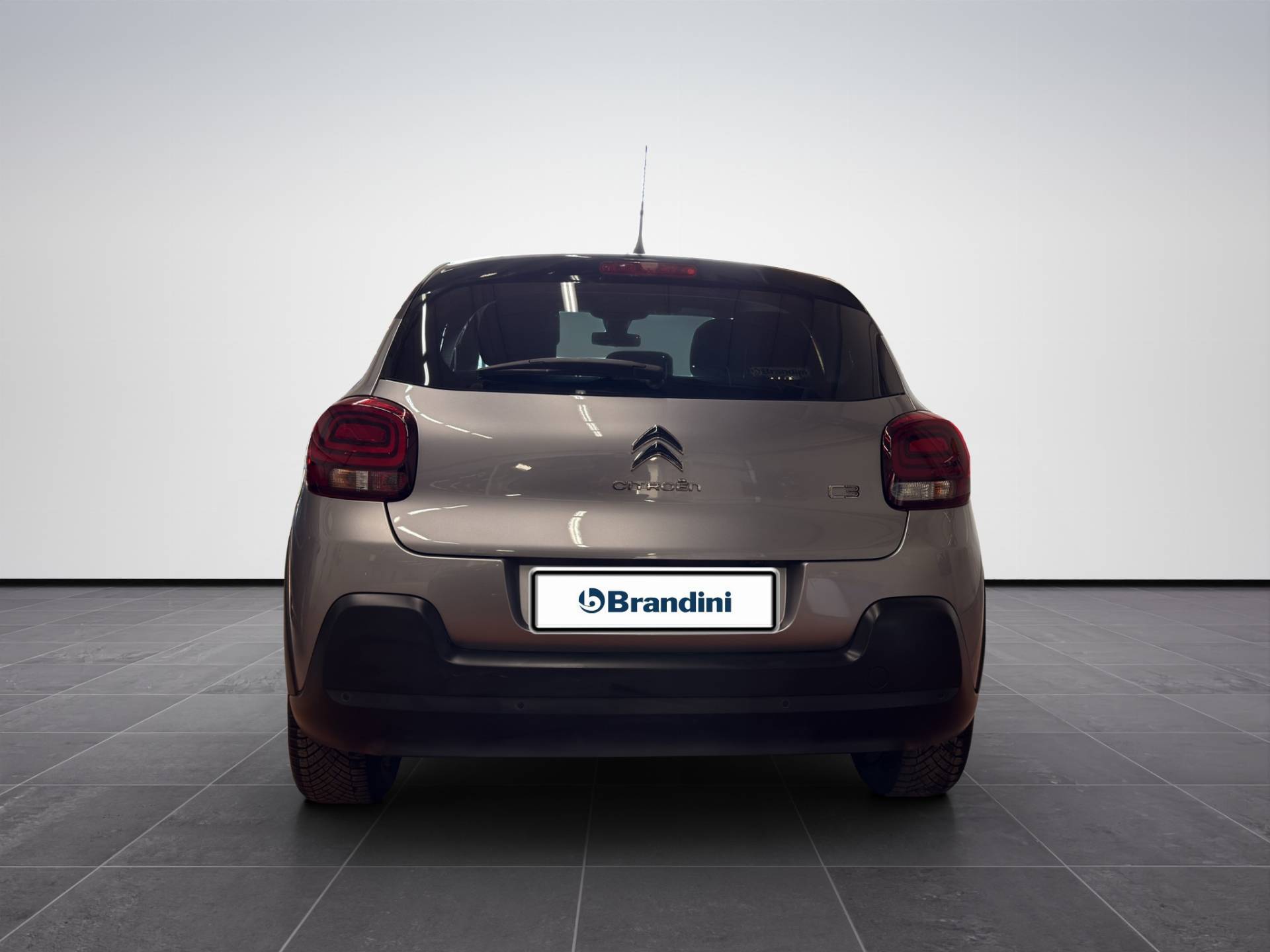 Auto Venduta - CITROEN C3 C3 1.2 puretech Shine s&s 83cv neopatentati usata in pronta consegna - Brandini