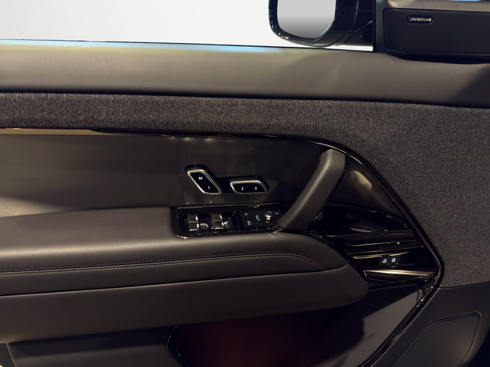 LAND ROVER Range Rover Sport Range Rover Sport 3.0d i6 mhev Dynamic SE awd 249cv auto usata in pronta consegna - Brandini