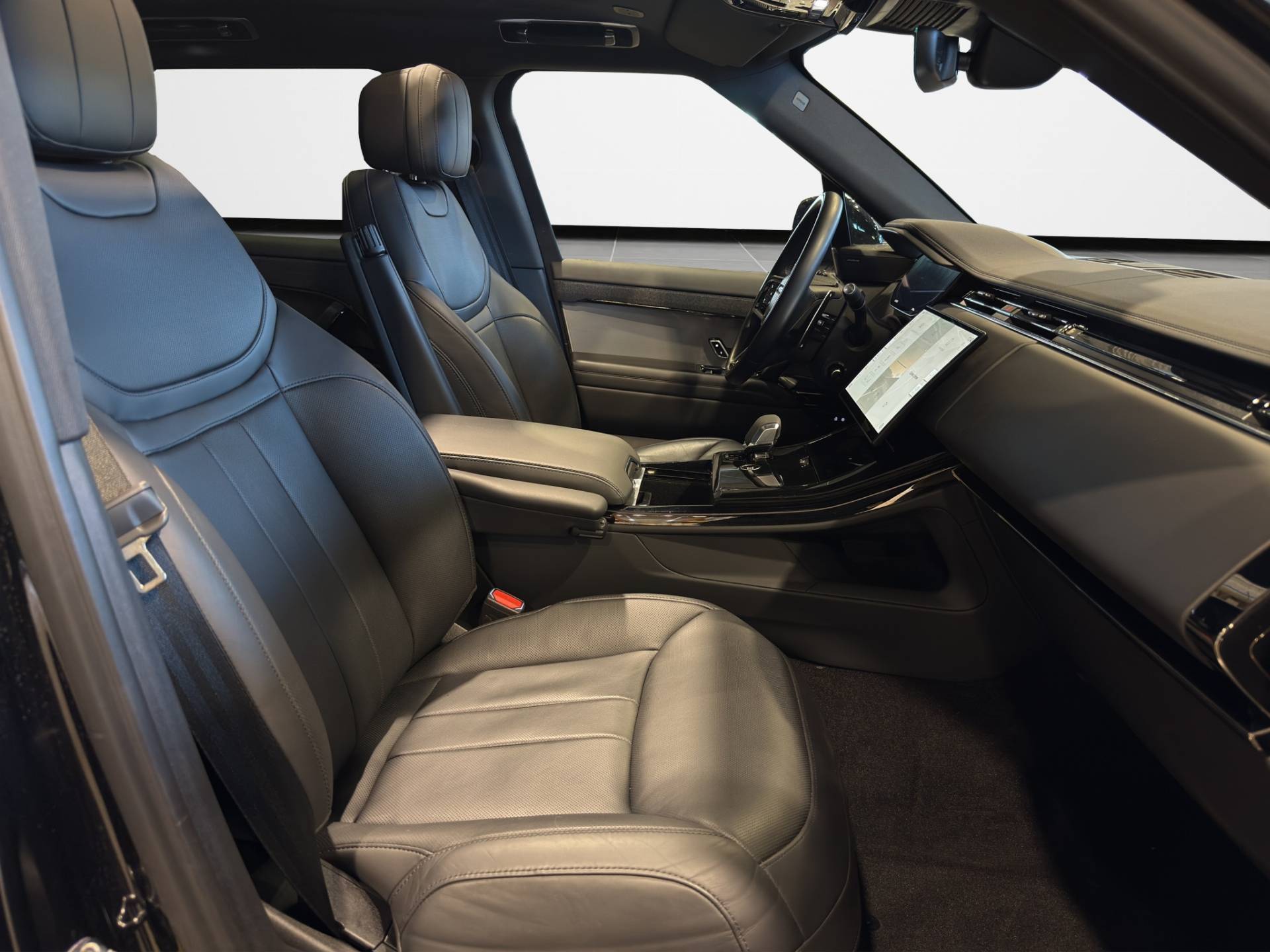 LAND ROVER Range Rover Sport Range Rover Sport 3.0d i6 mhev Dynamic SE awd 249cv auto usata in pronta consegna - Brandini