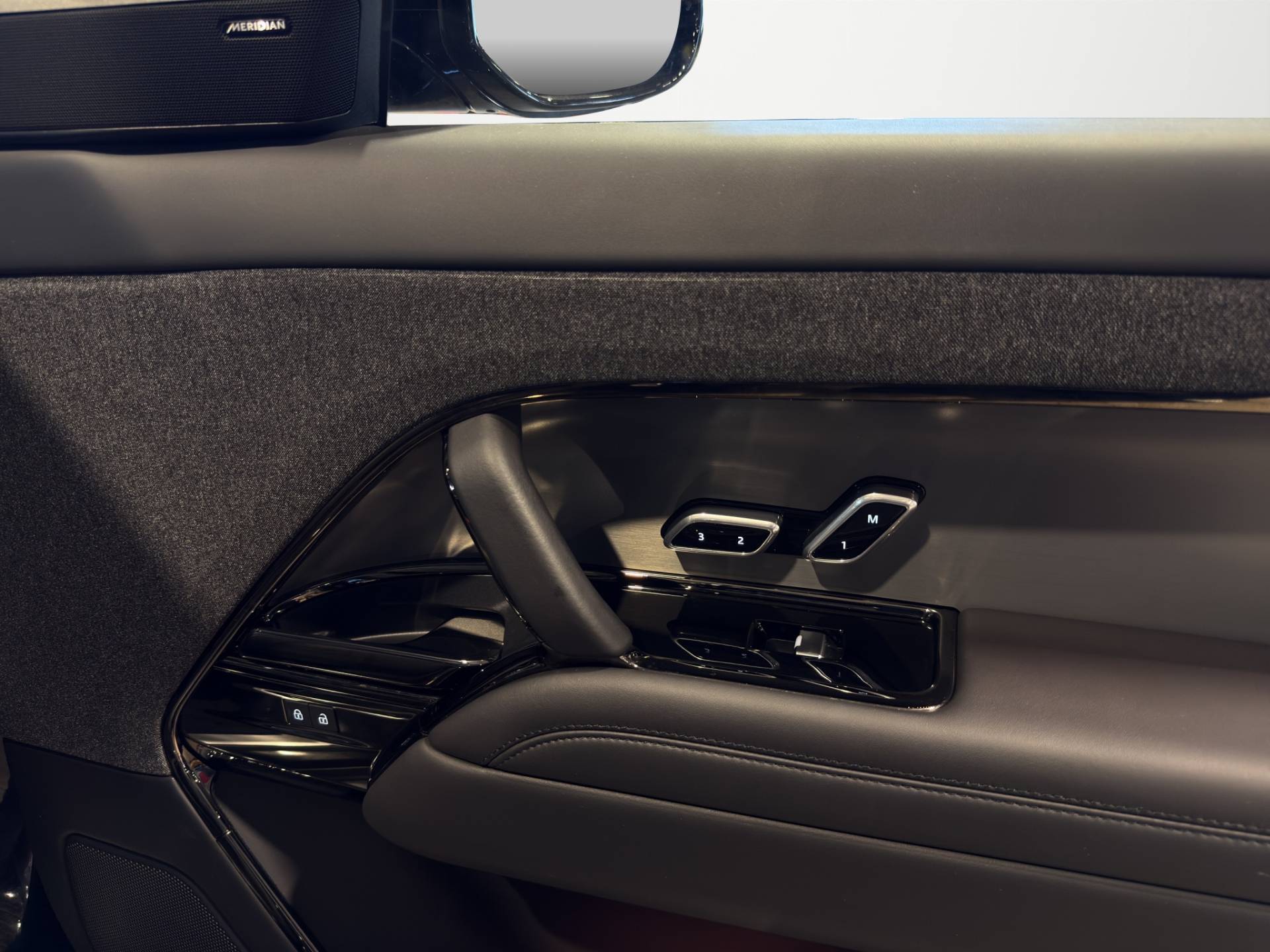 LAND ROVER Range Rover Sport Range Rover Sport 3.0d i6 mhev Dynamic SE awd 249cv auto usata in pronta consegna - Brandini