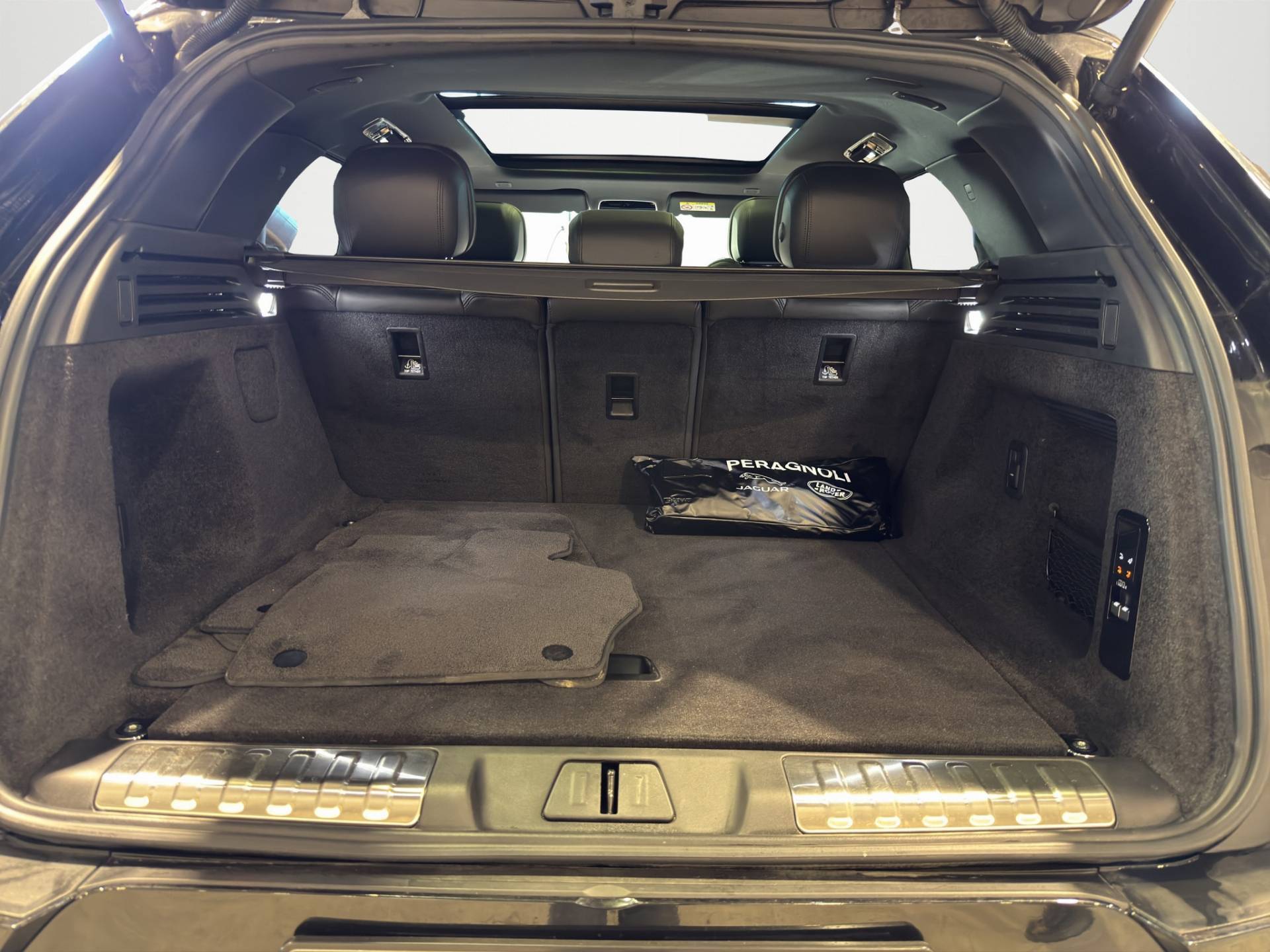 LAND ROVER Range Rover Sport Range Rover Sport 3.0d i6 mhev Dynamic SE awd 249cv auto usata in pronta consegna - Brandini