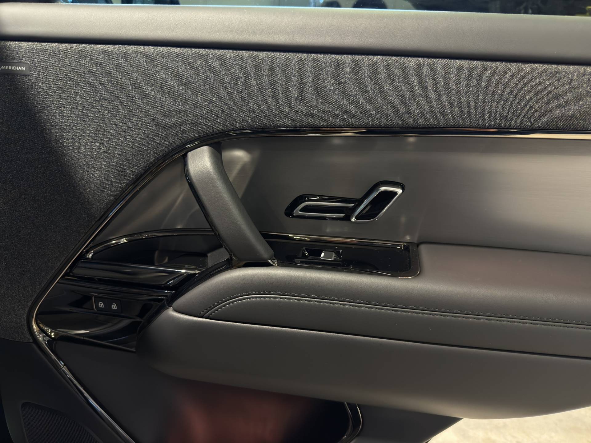 LAND ROVER Range Rover Sport Range Rover Sport 3.0d i6 mhev Dynamic SE awd 249cv auto usata in pronta consegna - Brandini