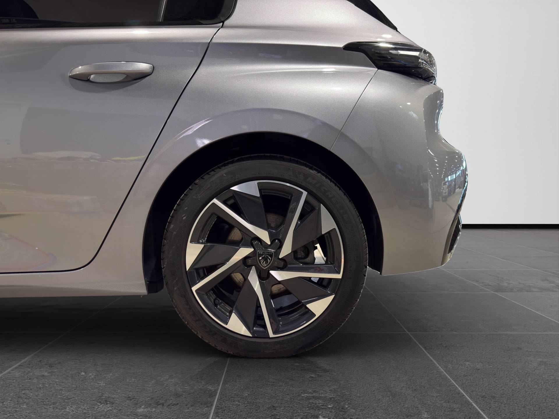 PEUGEOT 308 308 1.2 puretech t Allure Pack s&s 130cv usata in pronta consegna - Brandini