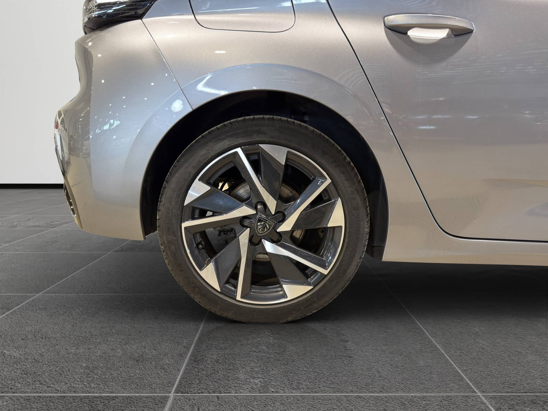 PEUGEOT 308 308 1.2 puretech t Allure Pack s&s 130cv usata in pronta consegna - Brandini