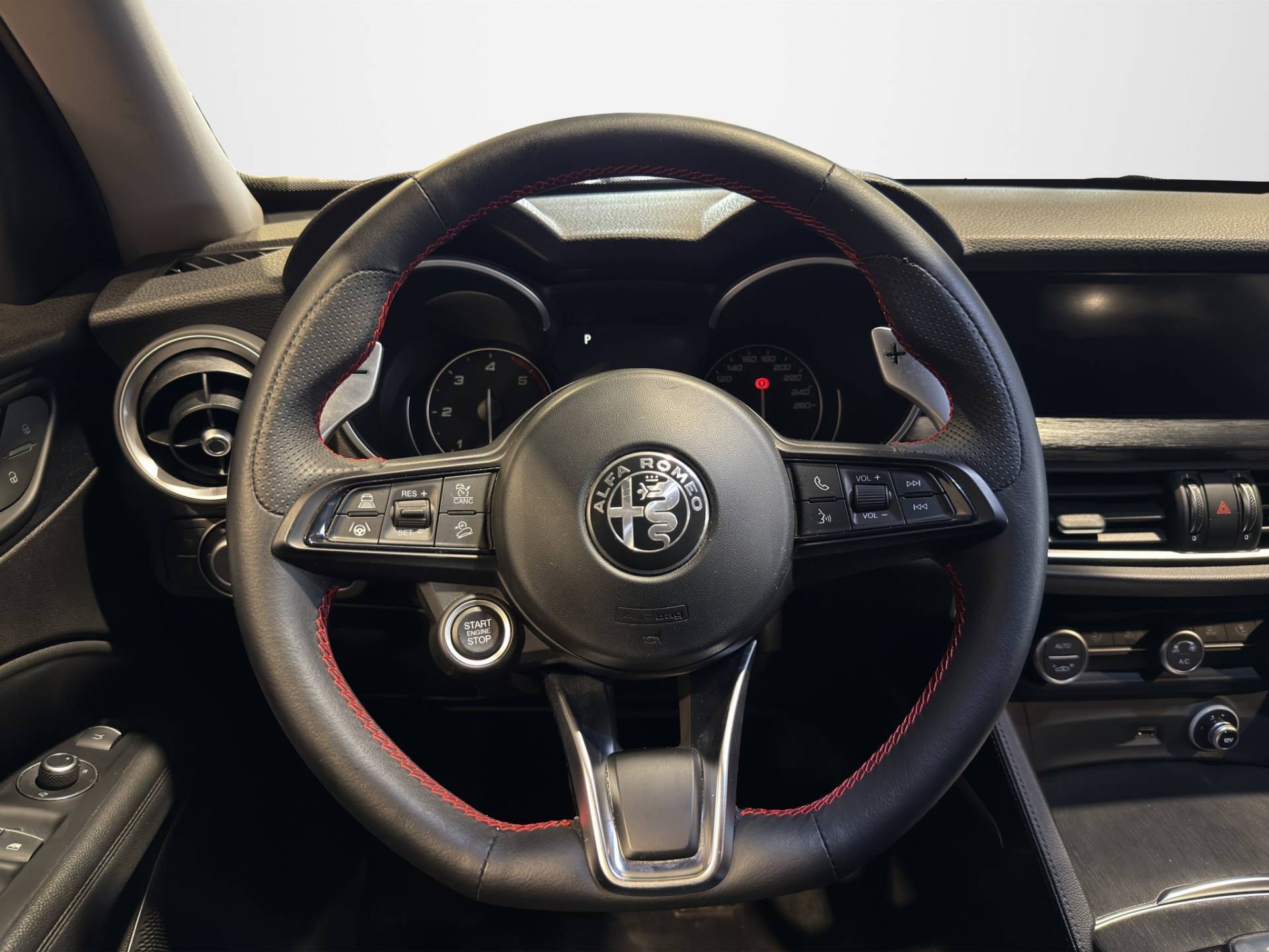 ALFA ROMEO Stelvio Stelvio 2.2 t Super rwd 160cv auto usata in pronta consegna - Brandini