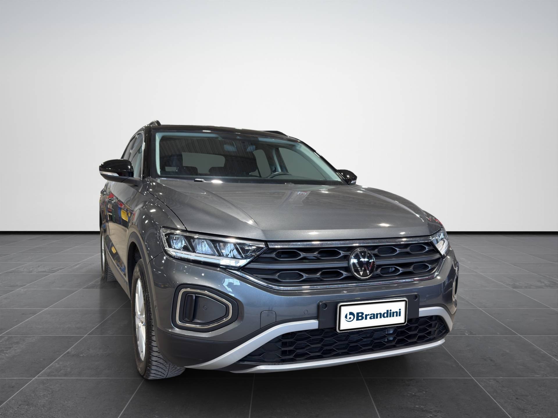 VOLKSWAGEN T-Roc T-Roc 2.0 tdi scr Life 115cv usata in pronta consegna - Brandini
