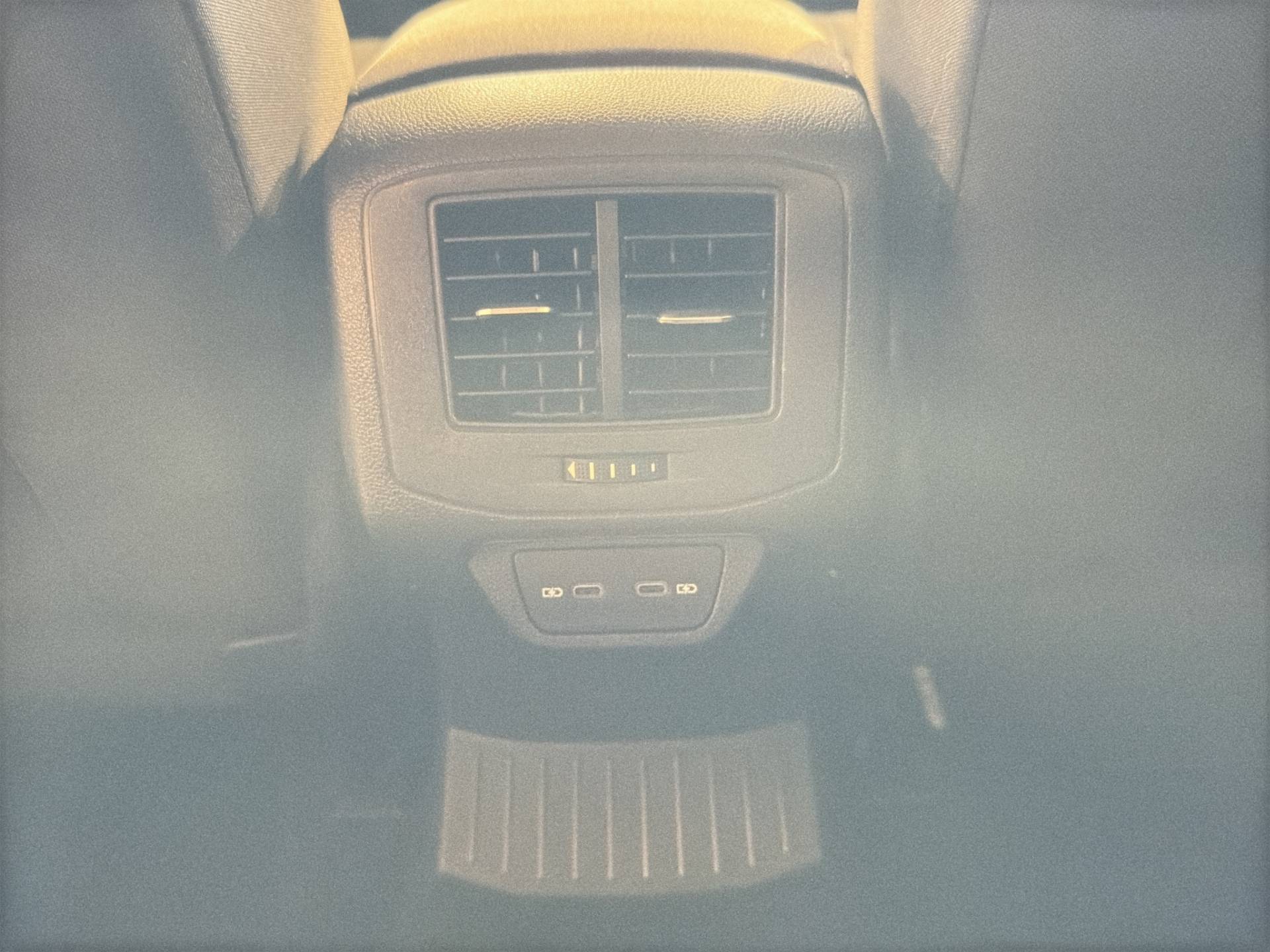 VOLKSWAGEN T-Roc T-Roc 2.0 tdi scr Life 115cv usata in pronta consegna - Brandini