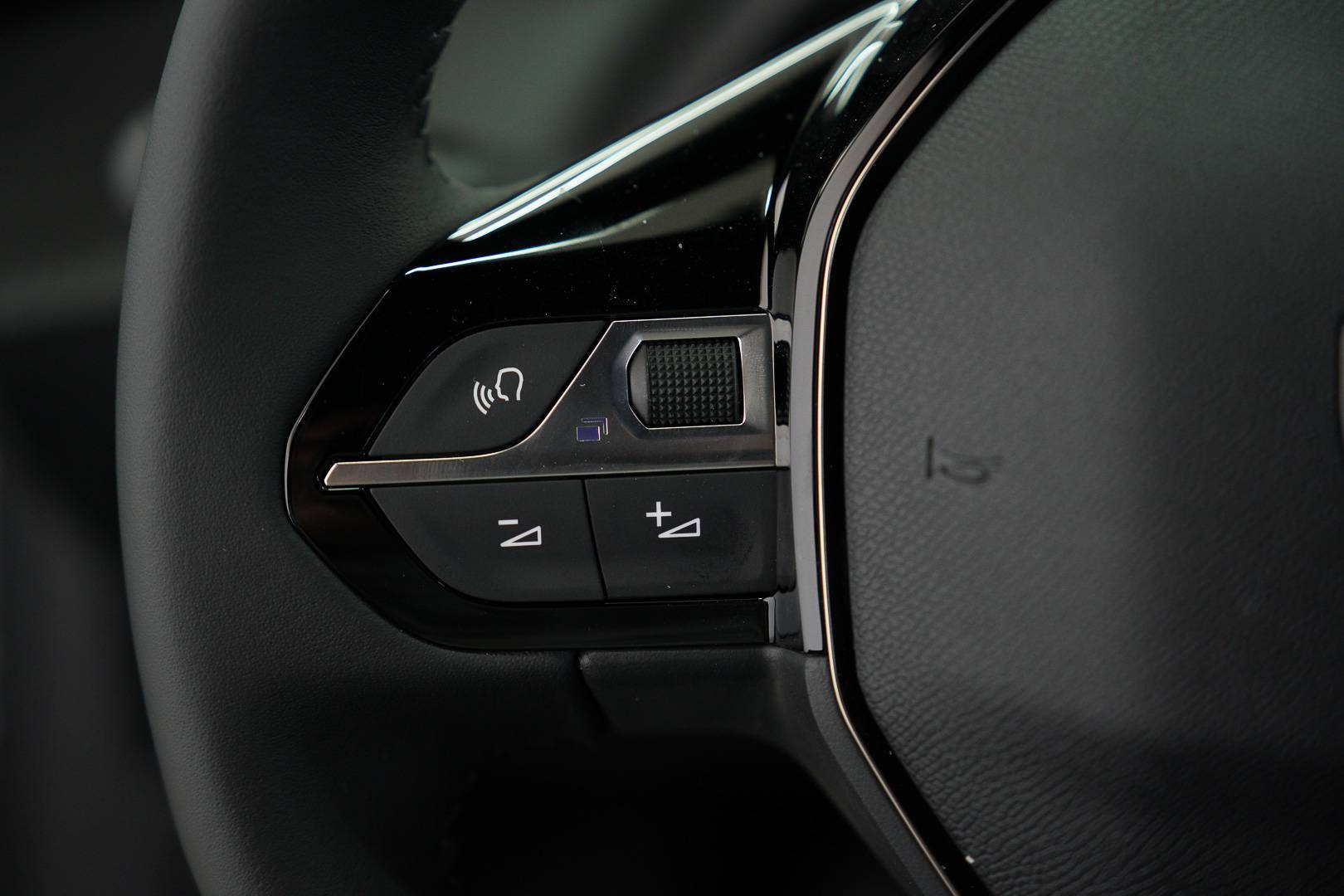 PEUGEOT 2008 2008 1.2 puretech Allure s&s 100cv usata in pronta consegna - Brandini