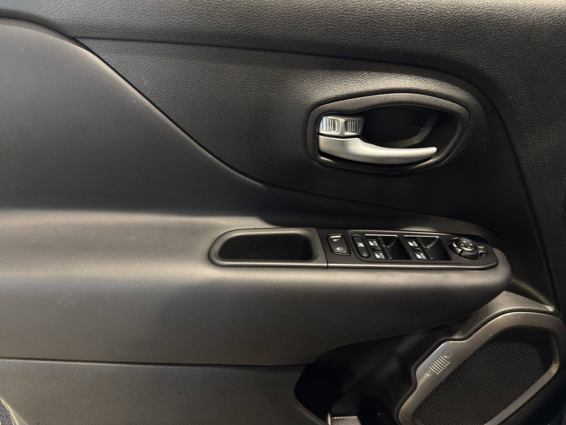 JEEP Renegade Renegade 1.5 turbo t4 mhev Summit 2wd dct usata in pronta consegna - Brandini