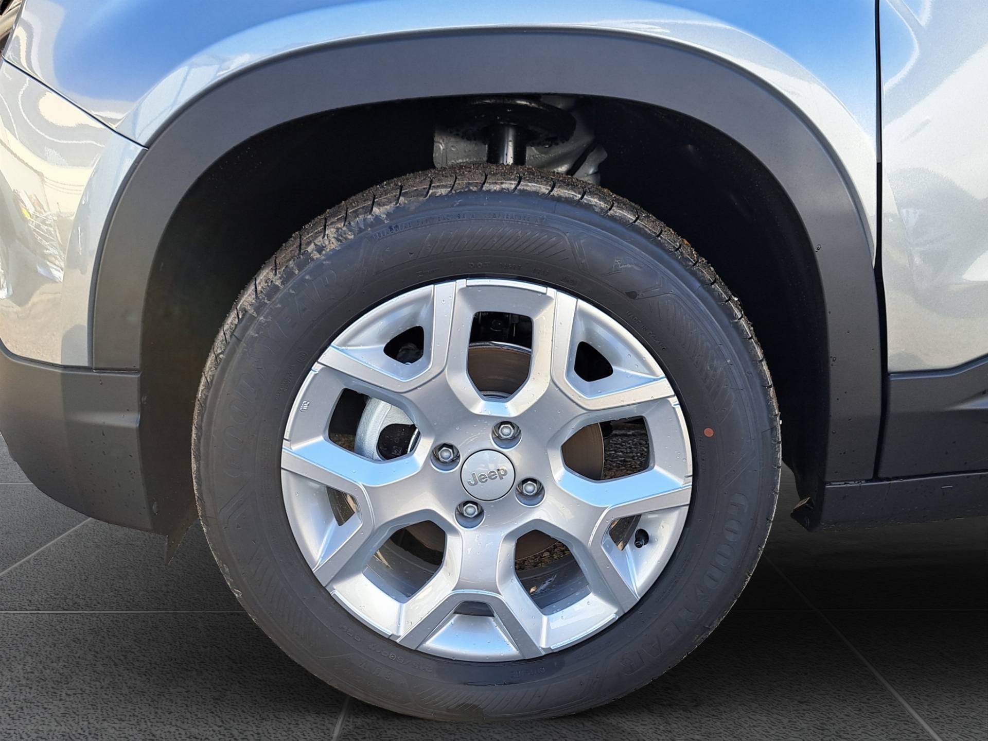 JEEP Avenger Avenger 1.2 turbo Altitude fwd 100cv usata in pronta consegna - Brandini