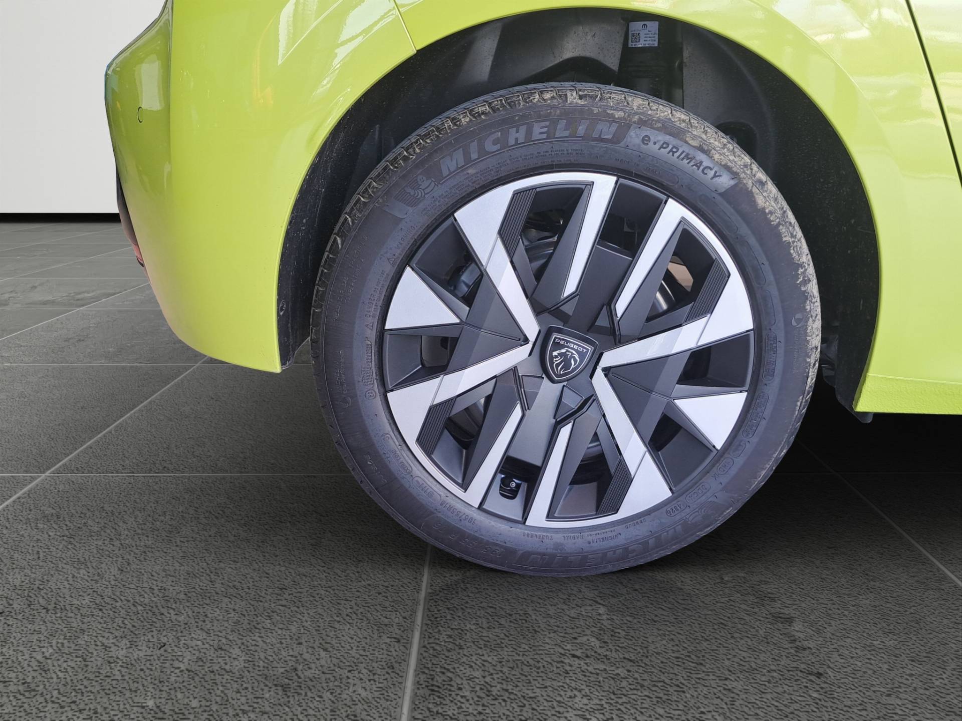 PEUGEOT 208 208 1.2 hybrid Business 110cv e-dcs 6 usata in pronta consegna - Brandini