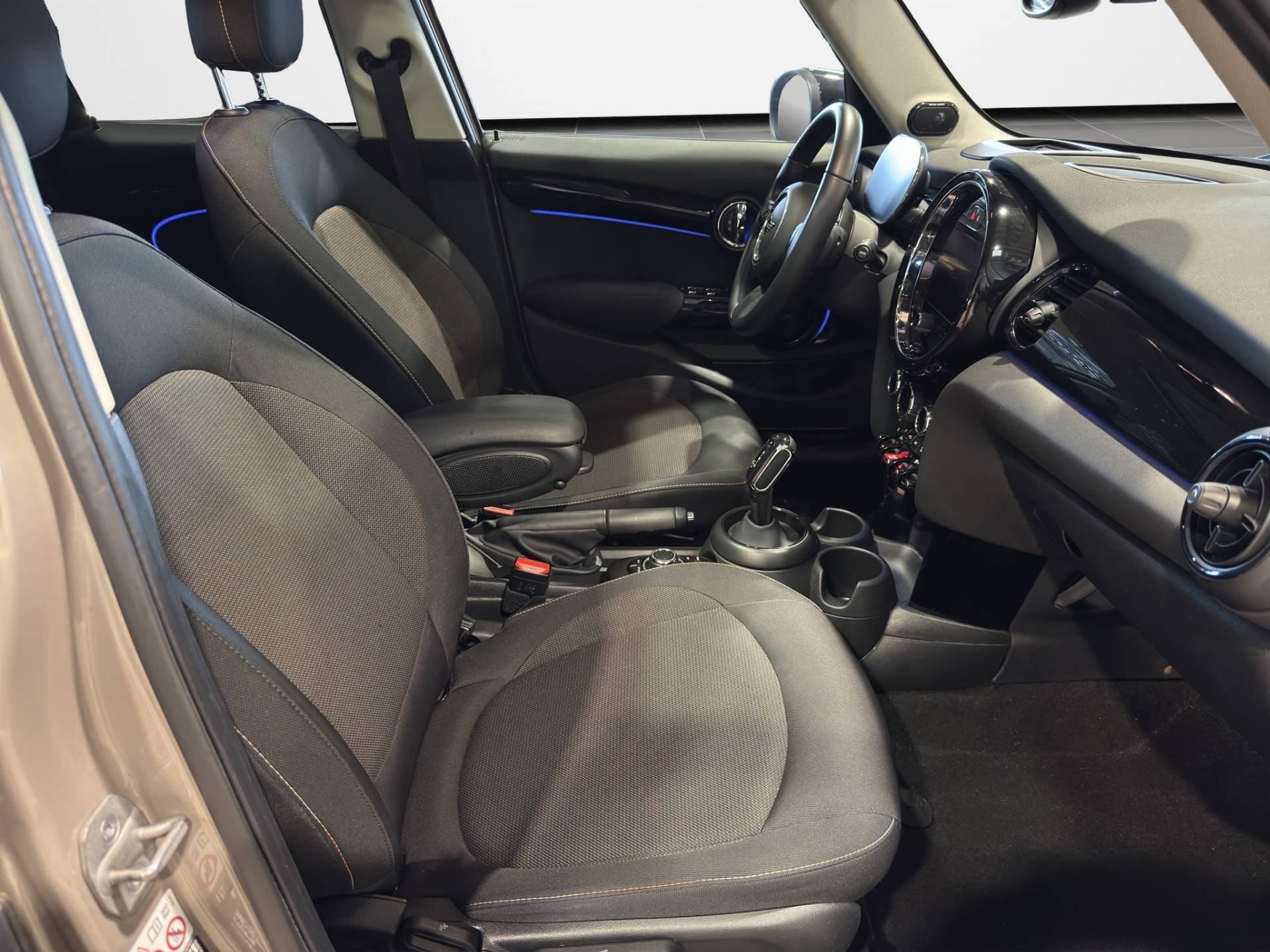 MINI Mini Mini 5p 1.5 Cooper Classic auto usata in pronta consegna - Brandini