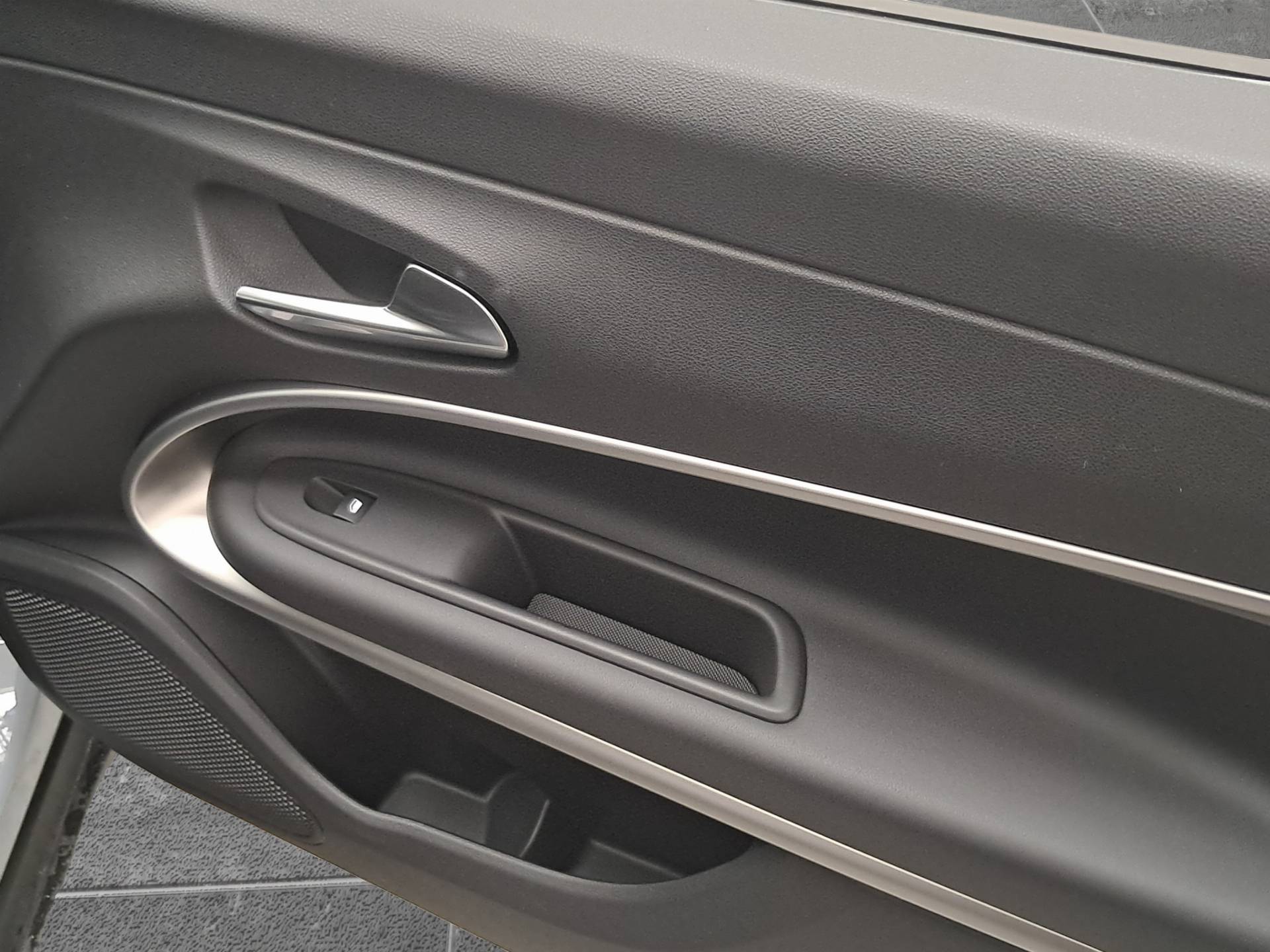 JEEP Avenger Avenger 1.2 turbo e-hybrid Summit fwd 100cv edct6 usata in pronta consegna - Brandini