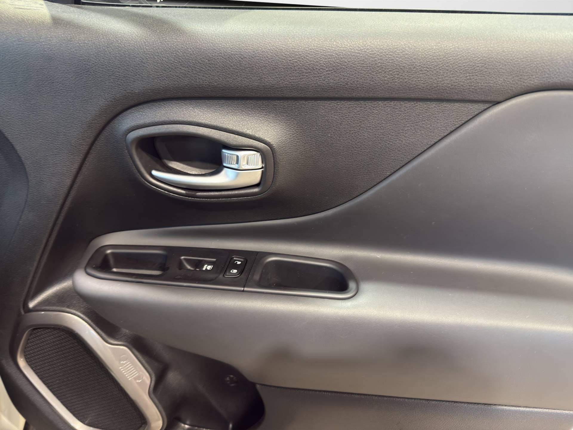 Auto Venduta - JEEP Renegade Renegade 1.5 turbo t4 mhev Limited 2wd 130cv dct usata in pronta consegna - Brandini