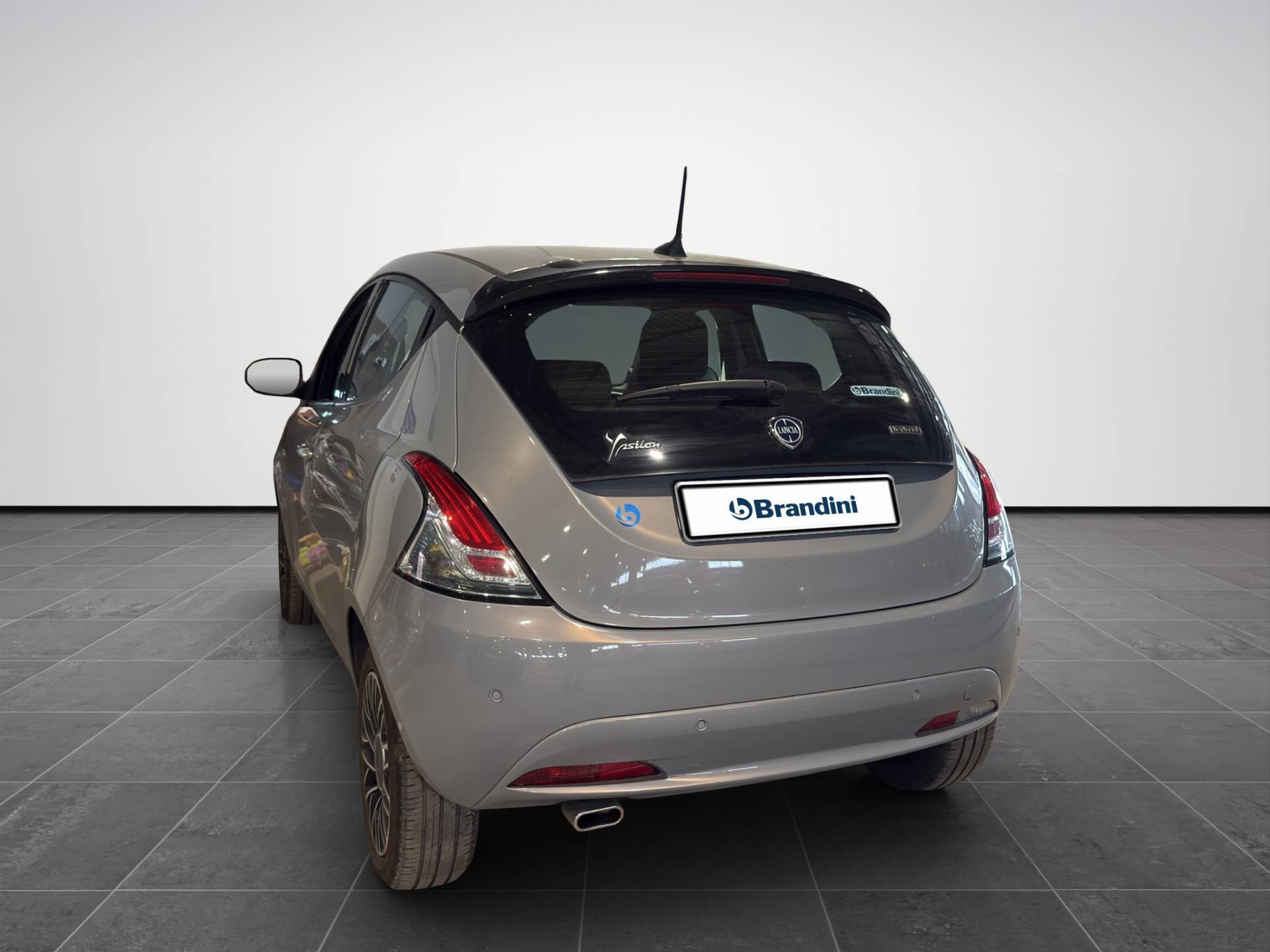 Auto Venduta - LANCIA Ypsilon Ypsilon 1.0 firefly hybrid Alberta Ferretti s&s 70cv usata in pronta consegna - Brandini