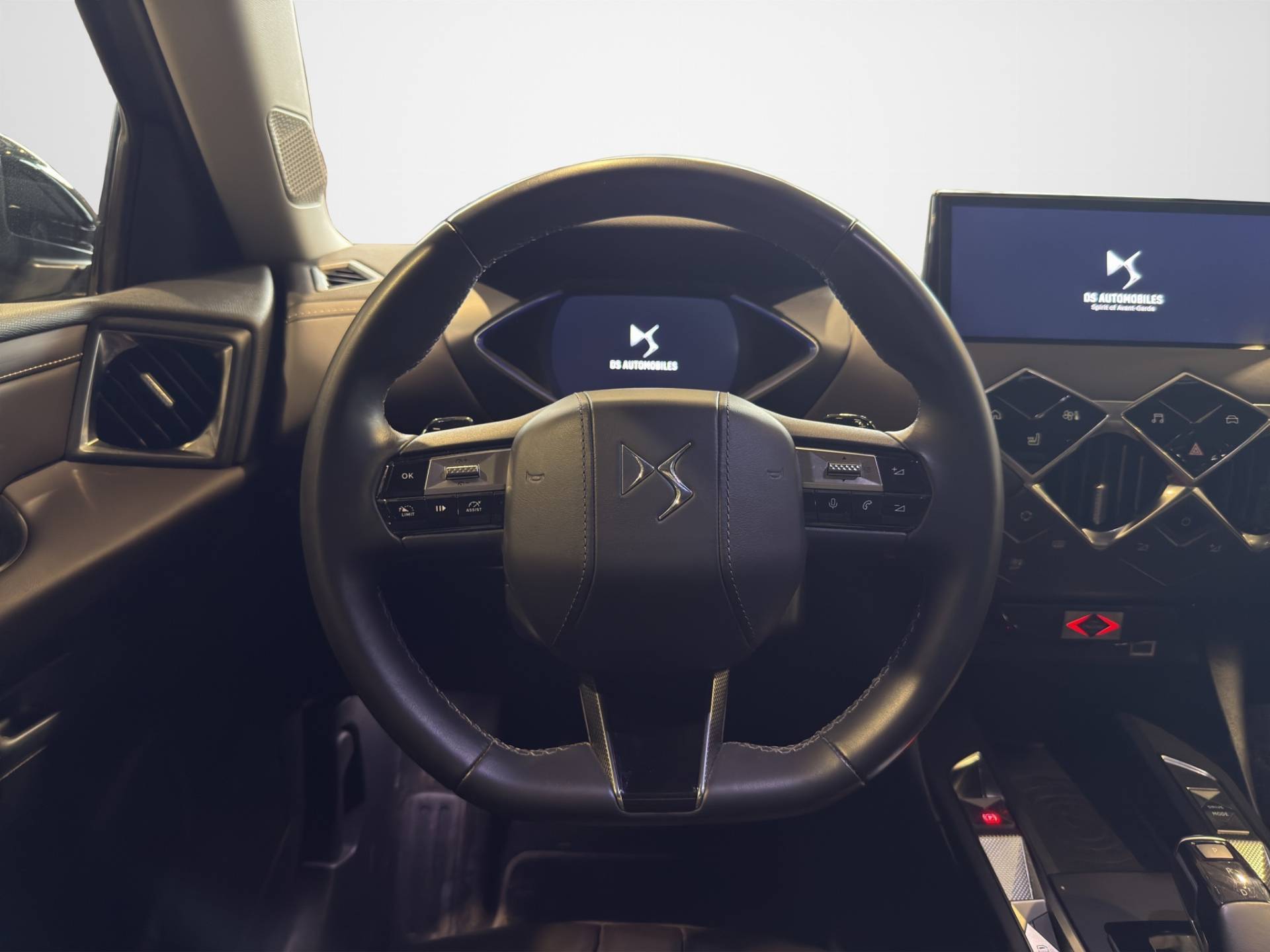 DS DS 3 DS3 1.2 hybrid Antoine de Saint Exupery 136cv auto usata in pronta consegna - Brandini