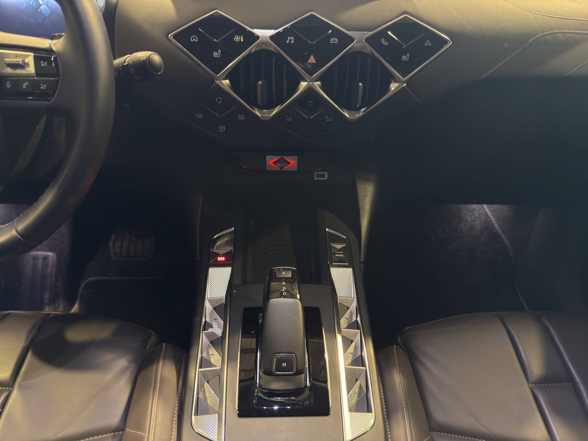 DS DS 3 DS3 1.2 hybrid Antoine de Saint Exupery 136cv auto usata in pronta consegna - Brandini