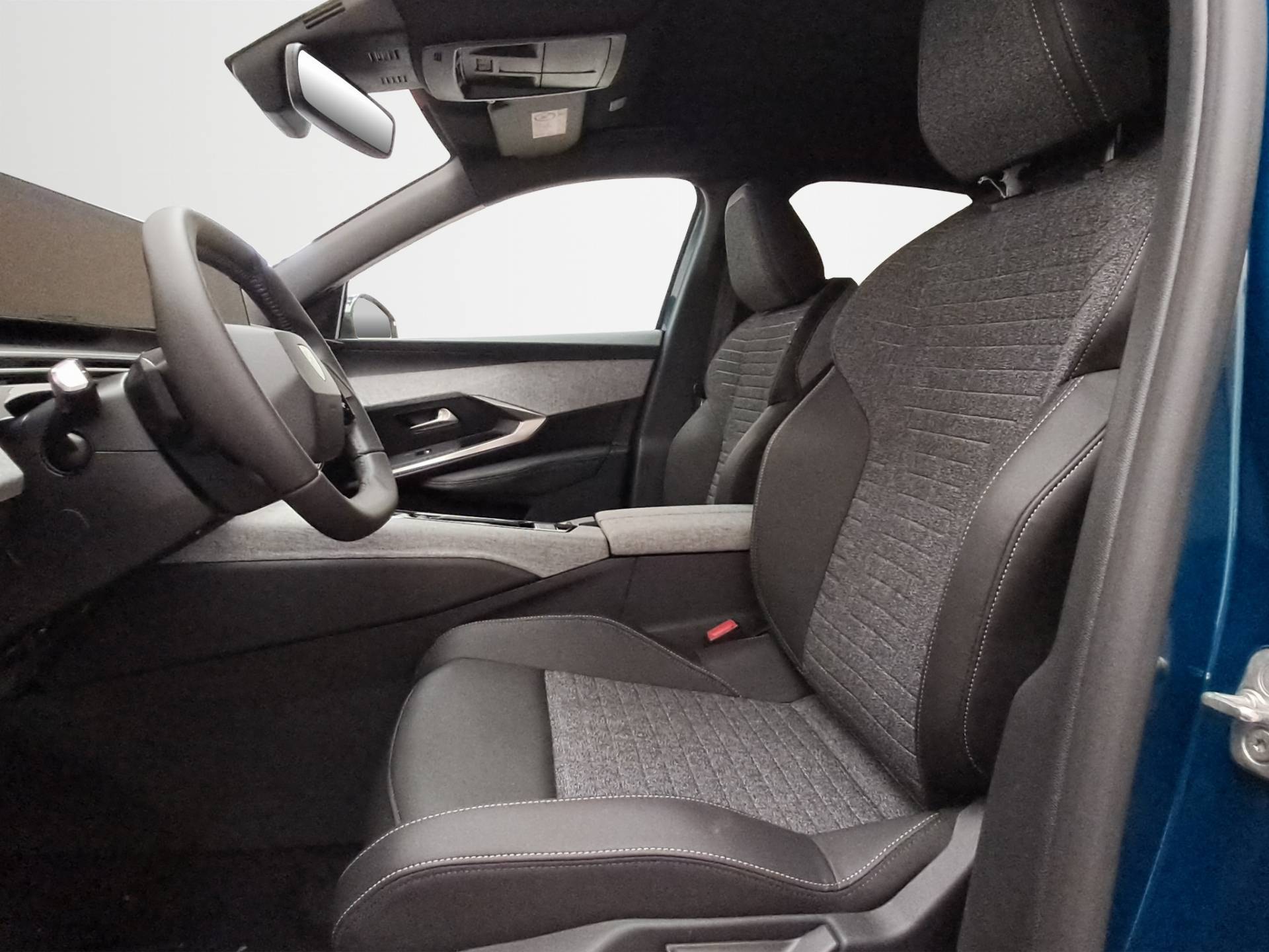 Auto Venduta - PEUGEOT 3008 3008 1.2 hybrid Allure 136cv e-dcs6 usata in pronta consegna - Brandini