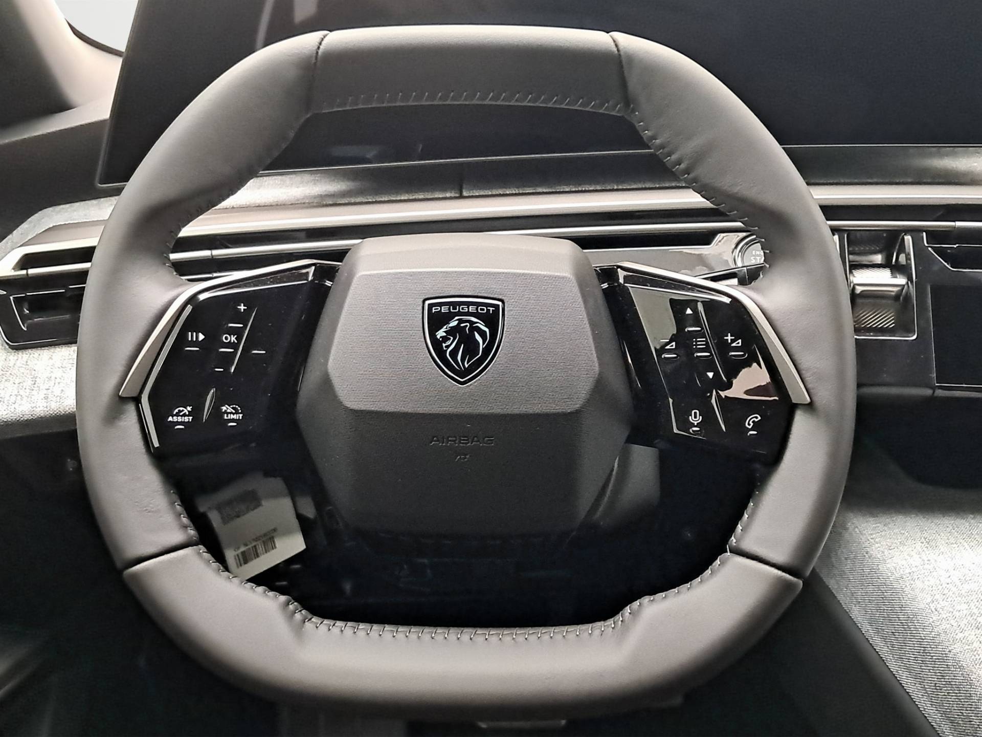 Auto Venduta - PEUGEOT 3008 3008 1.2 hybrid Allure 136cv e-dcs6 usata in pronta consegna - Brandini