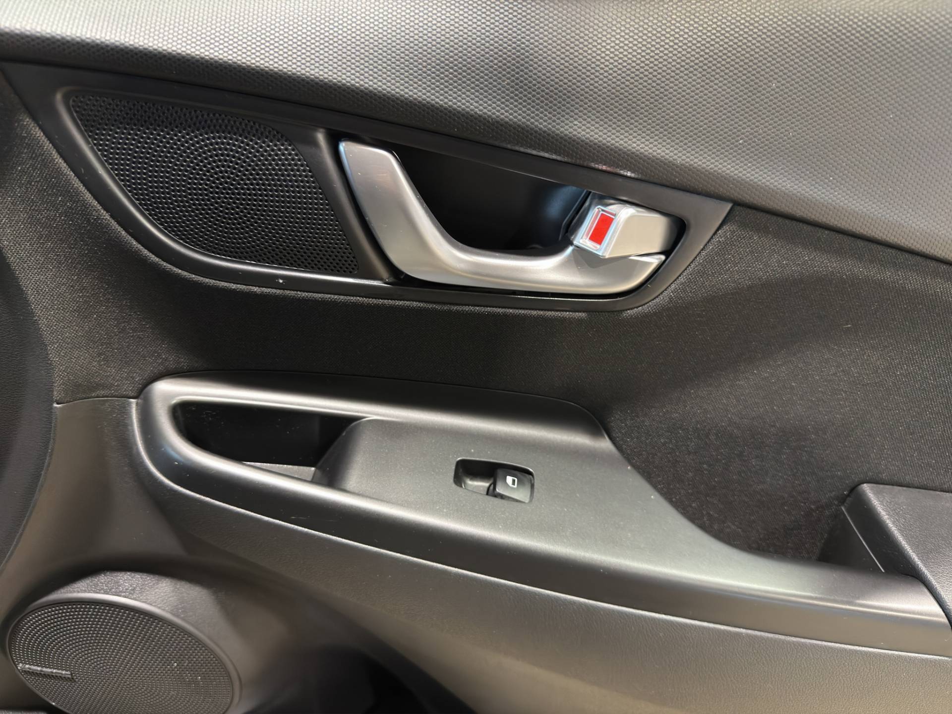 HYUNDAI Kona Kona 1.6 gdi hev Xline 2wd 141cv dct usata in pronta consegna - Brandini