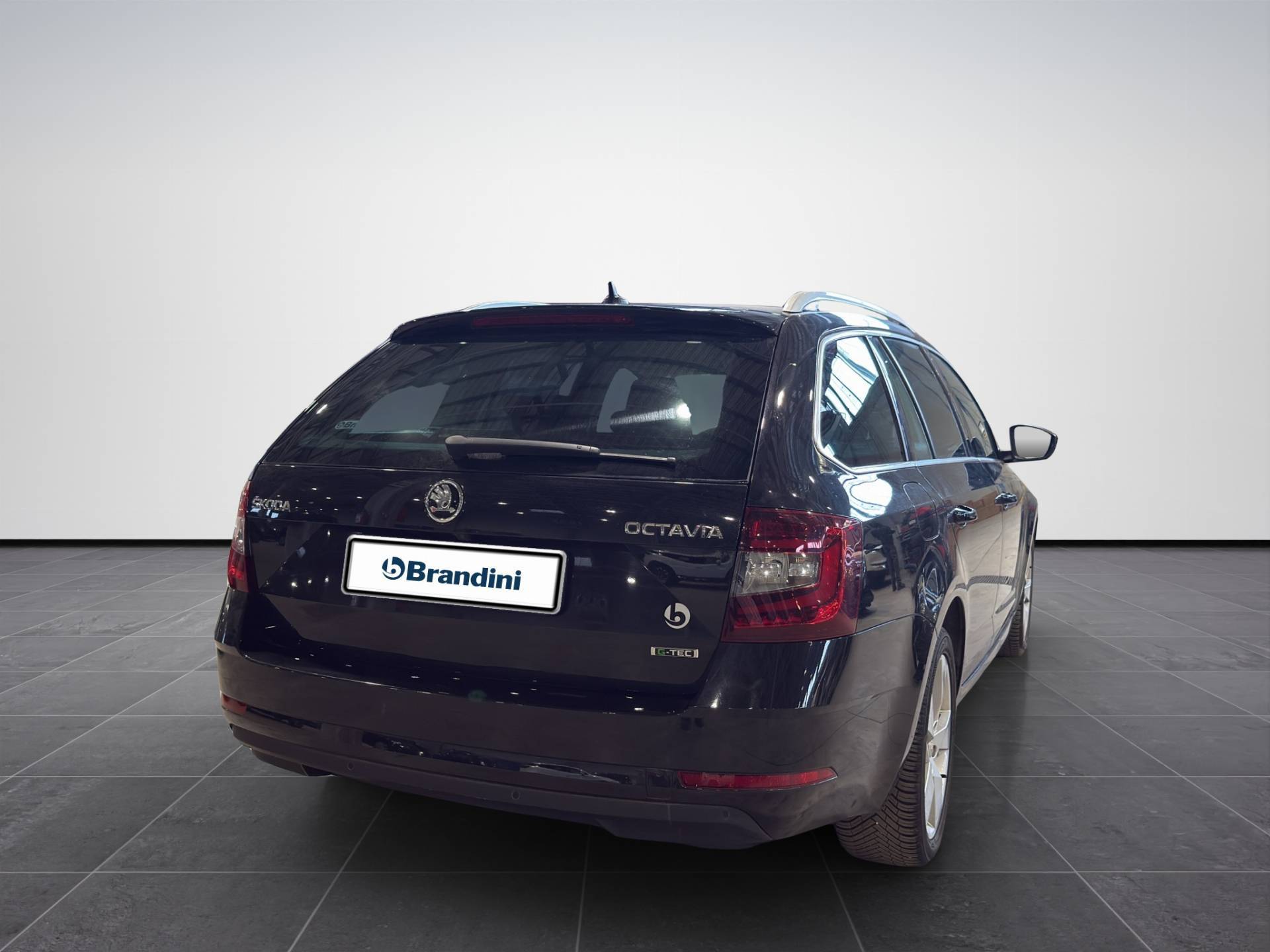 SKODA Octavia Octavia Wagon 1.5 g-tec Executive 130cv dsg usata in pronta consegna - Brandini