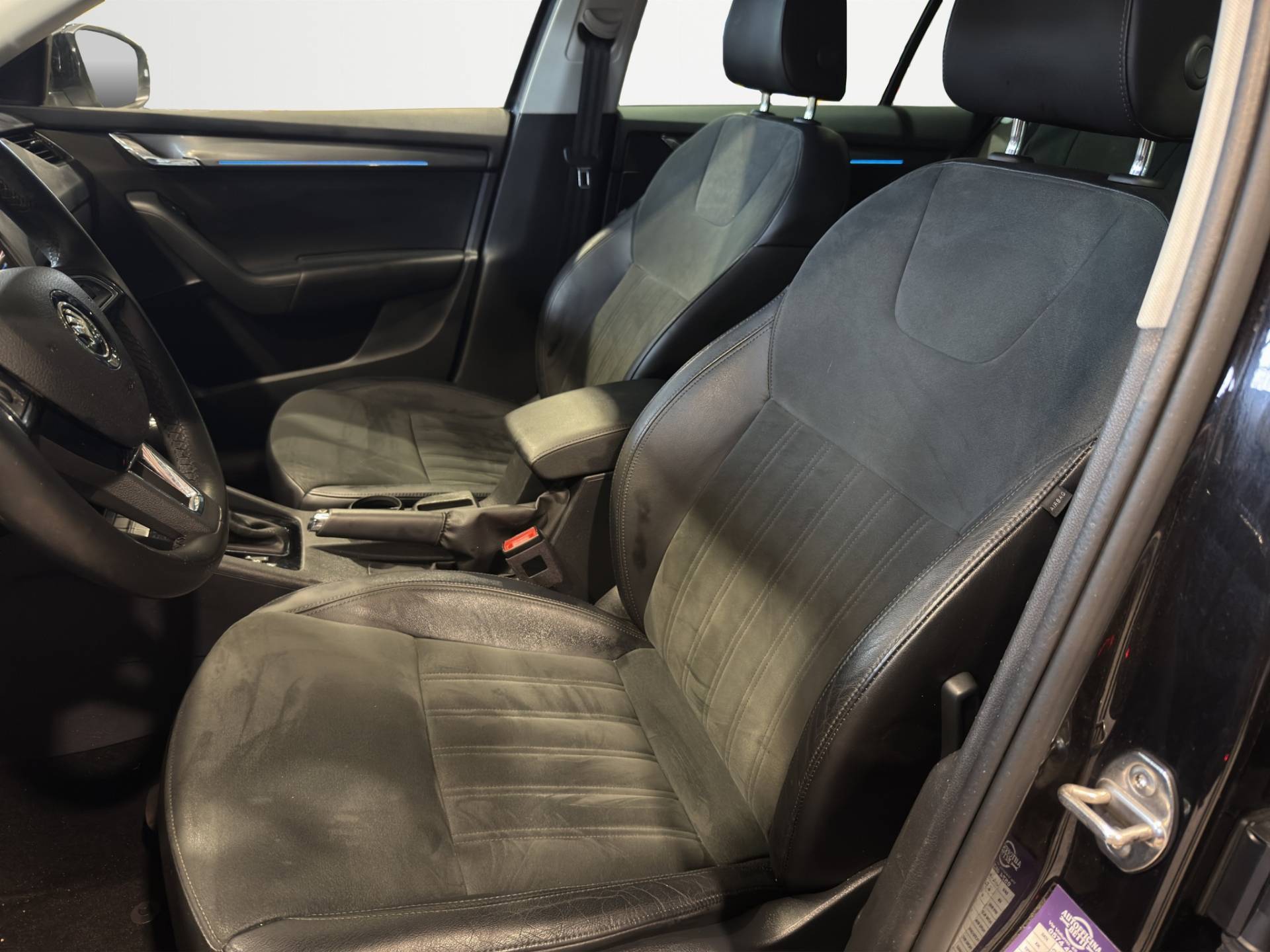 SKODA Octavia Octavia Wagon 1.5 g-tec Executive 130cv dsg usata in pronta consegna - Brandini