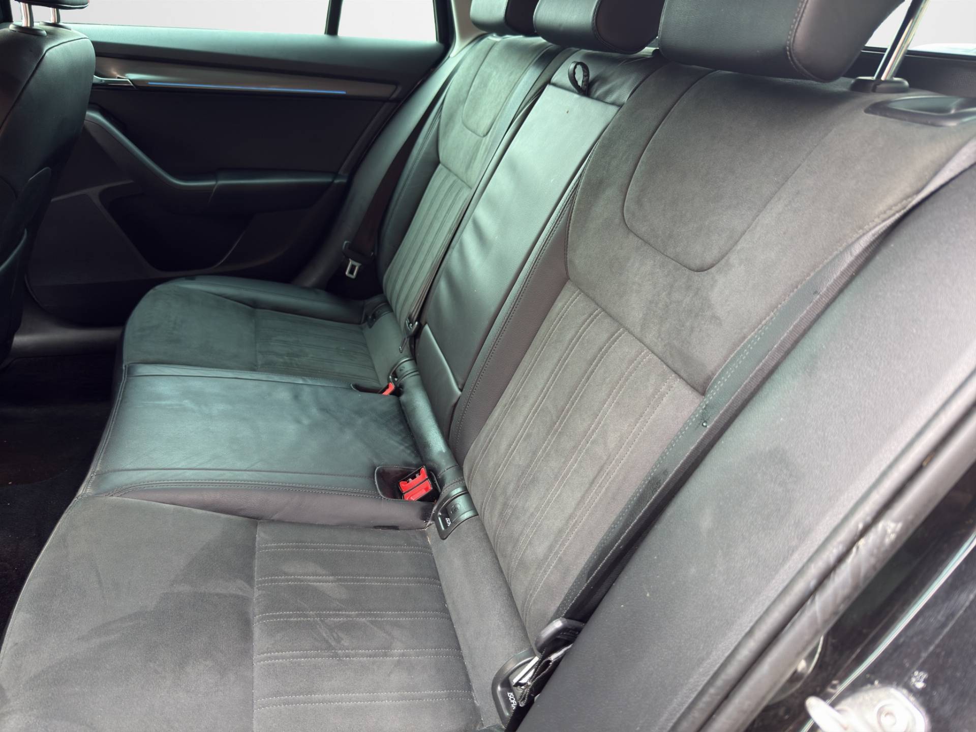 SKODA Octavia Octavia Wagon 1.5 g-tec Executive 130cv dsg usata in pronta consegna - Brandini