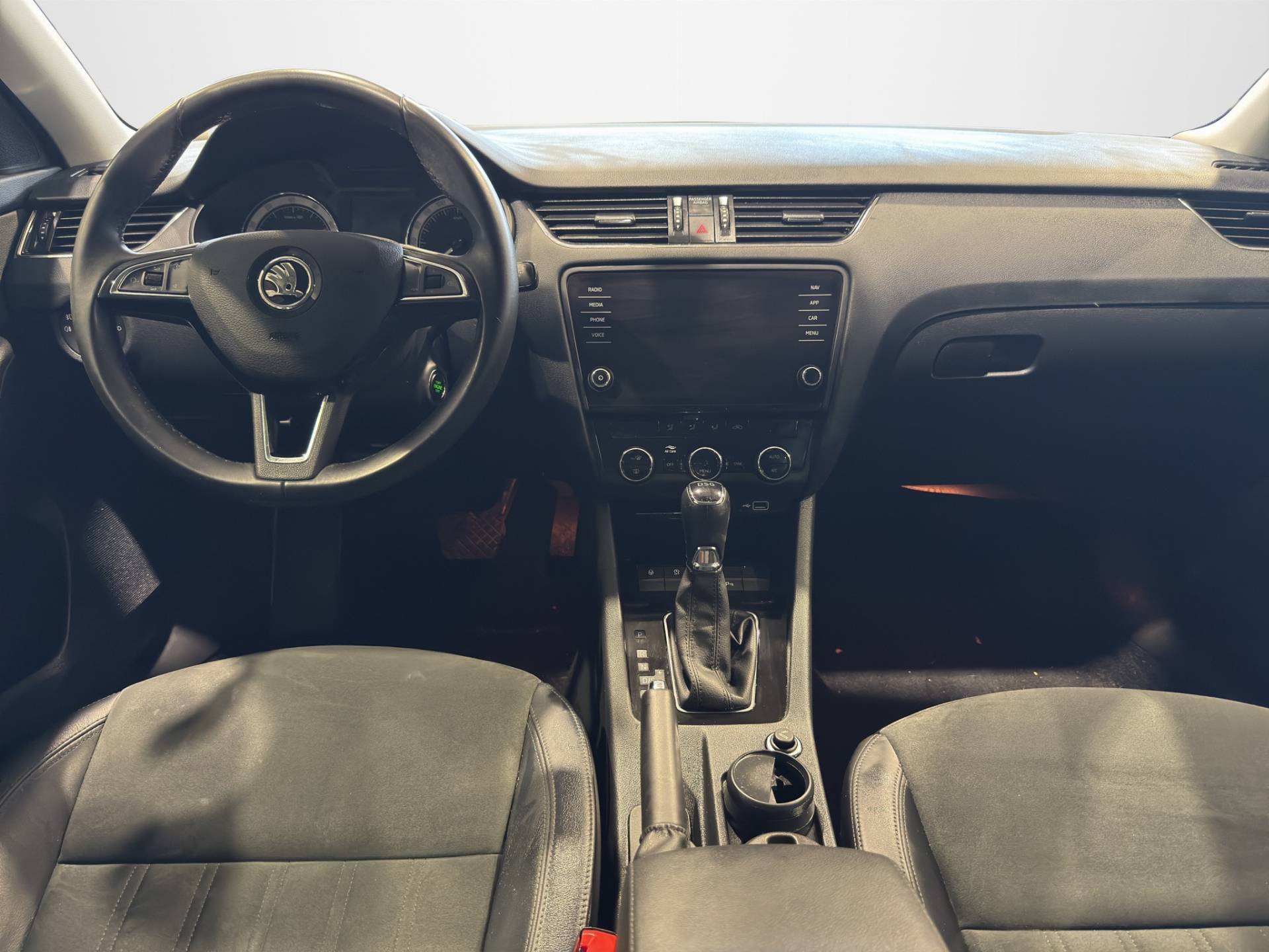 SKODA Octavia Octavia Wagon 1.5 g-tec Executive 130cv dsg usata in pronta consegna - Brandini