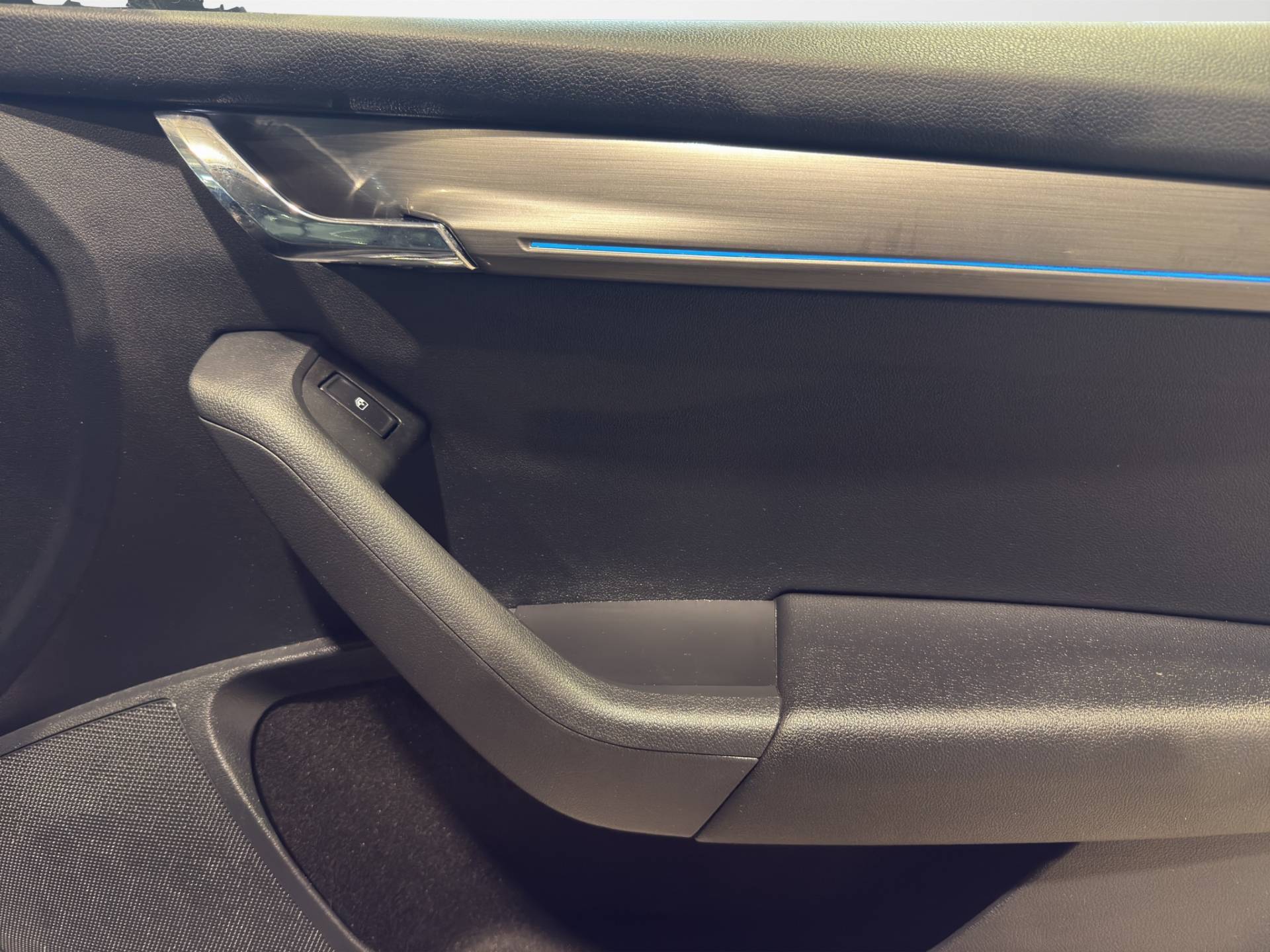 SKODA Octavia Octavia Wagon 1.5 g-tec Executive 130cv dsg usata in pronta consegna - Brandini