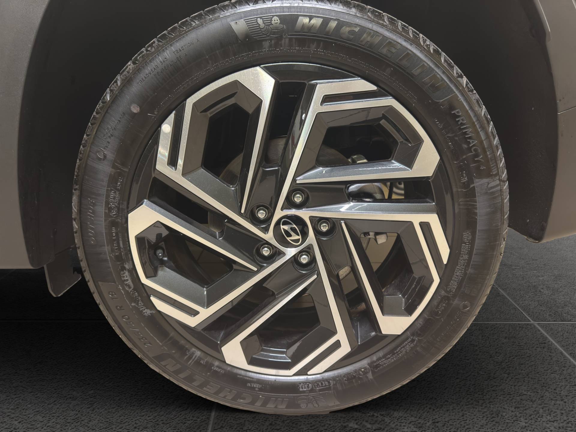 Auto Venduta - HYUNDAI Tucson TUCSON PE 1.6 HEV AT 4WD Exellence +LP+PP usata in pronta consegna - Brandini