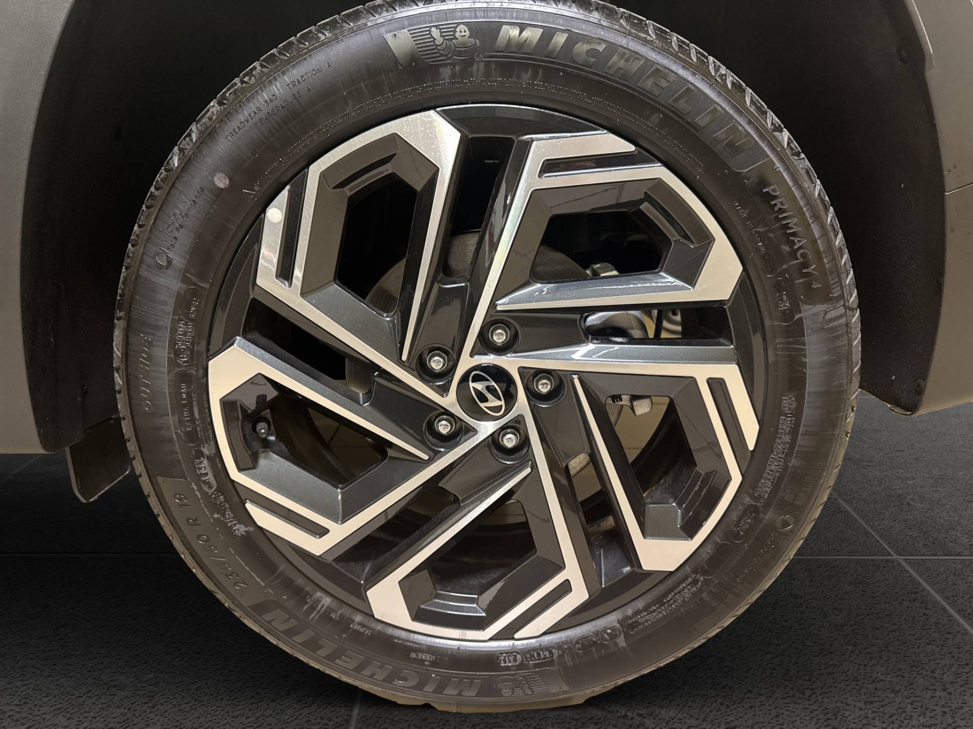 Auto Venduta - HYUNDAI Tucson TUCSON PE 1.6 HEV AT 4WD Exellence +LP+PP usata in pronta consegna - Brandini