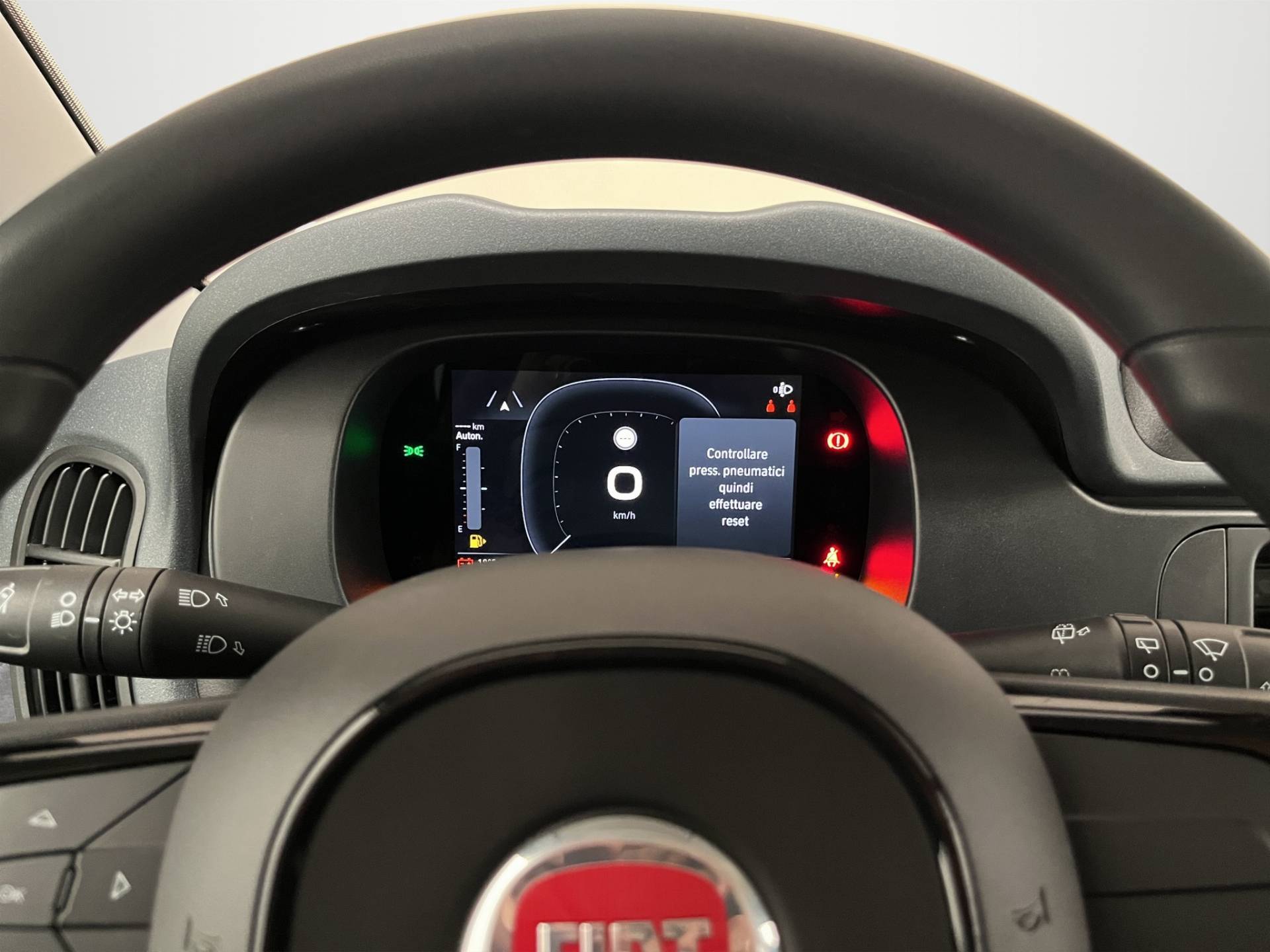 FIAT Panda Pandina 1.0 firefly hybrid Pop s&s 65cv usata in pronta consegna - Brandini