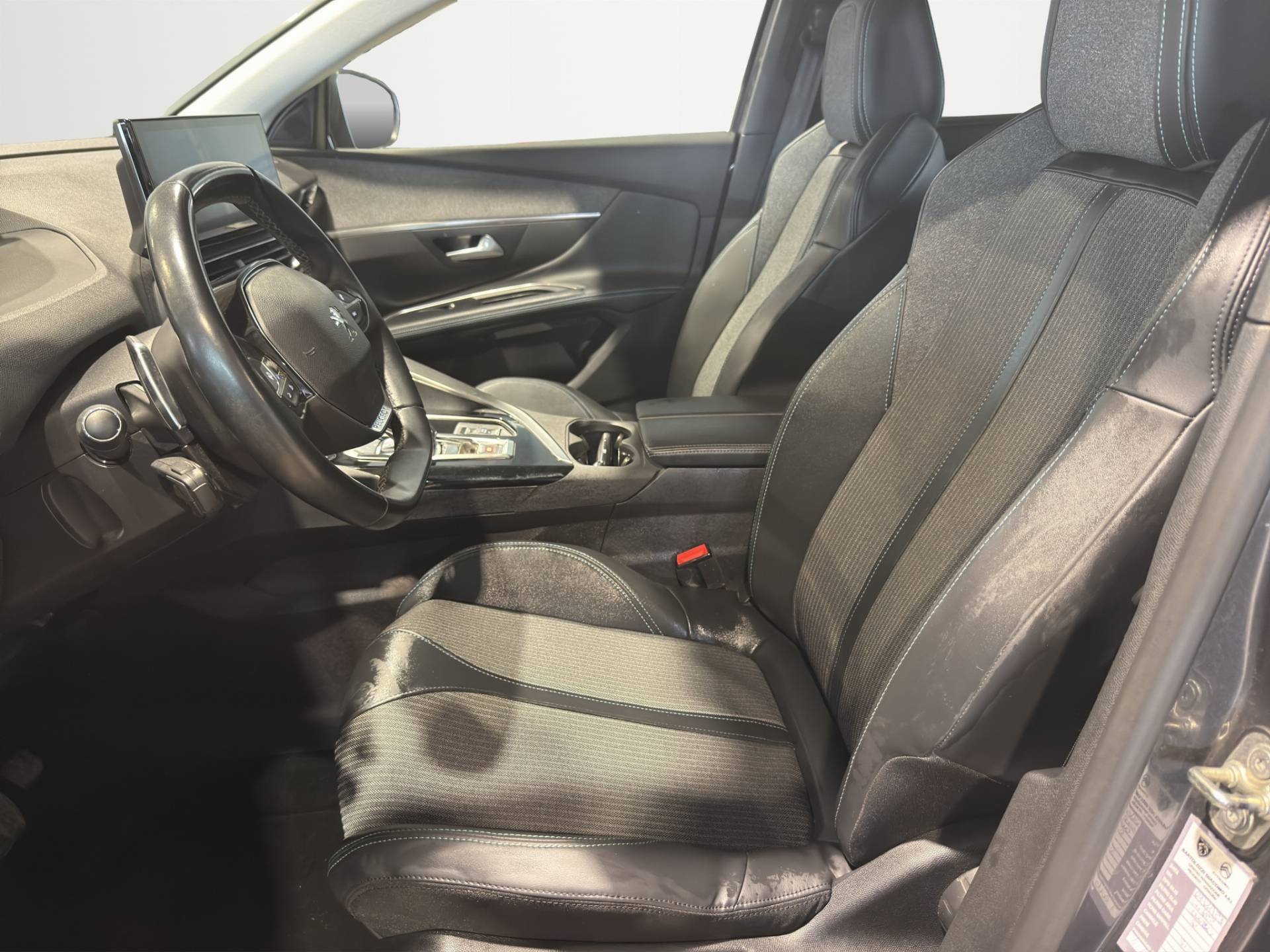 Auto Venduta - PEUGEOT 5008 5008 1.5 bluehdi Allure Pack s&s 130cv eat8 usata in pronta consegna - Brandini