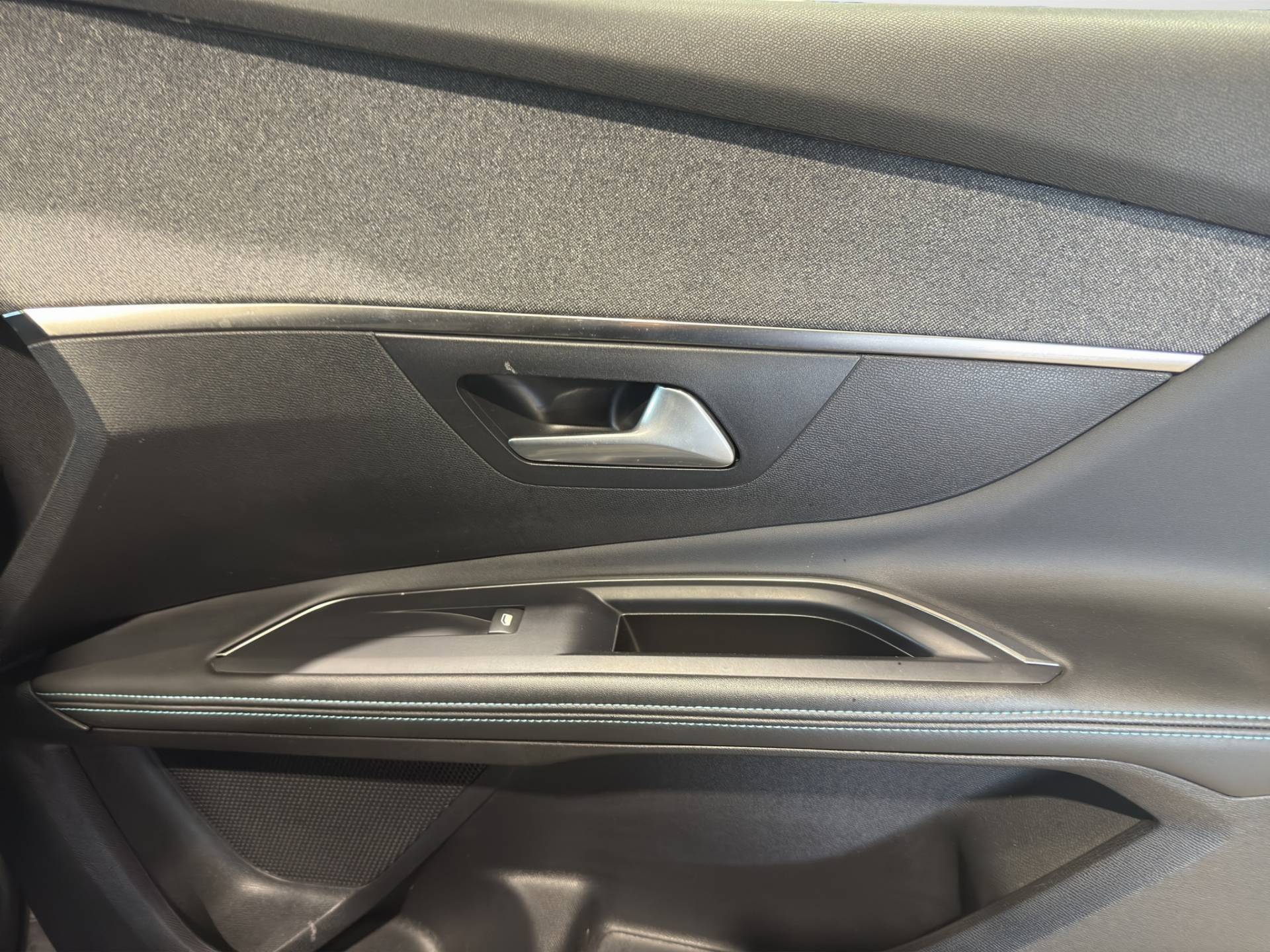 Auto Venduta - PEUGEOT 5008 5008 1.5 bluehdi Allure Pack s&s 130cv eat8 usata in pronta consegna - Brandini