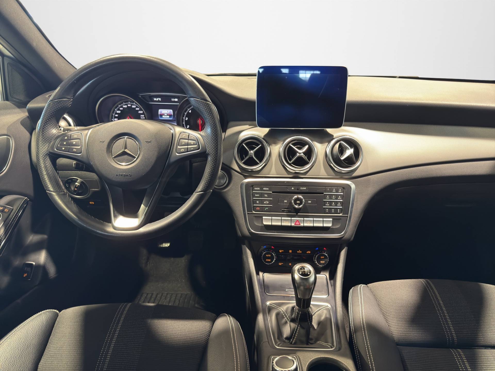 MERCEDES GLA GLA 180 Sport usata in pronta consegna - Brandini