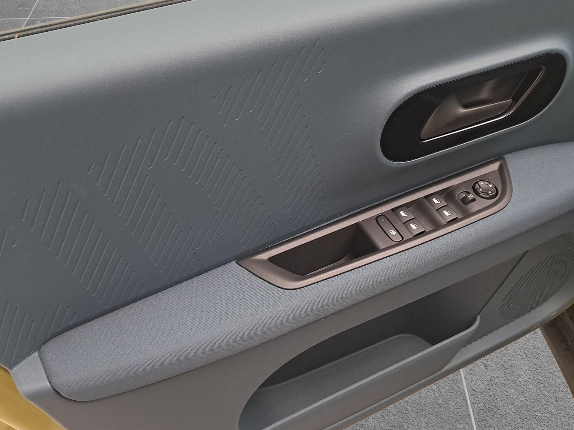 FIAT Grande Panda Grande Panda 1.2 hybrid La Prima 100cv edct usata in pronta consegna - Brandini