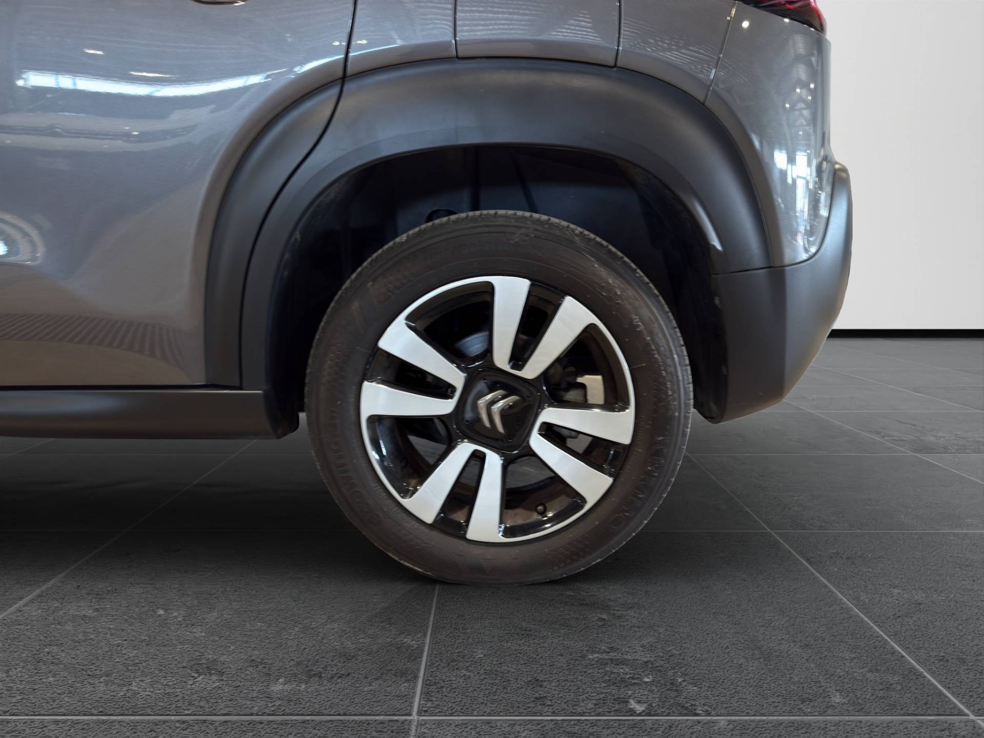 CITROEN C3 Aircross C3 Aircross 1.5 bluehdi Shine s&s 100cv usata in pronta consegna - Brandini