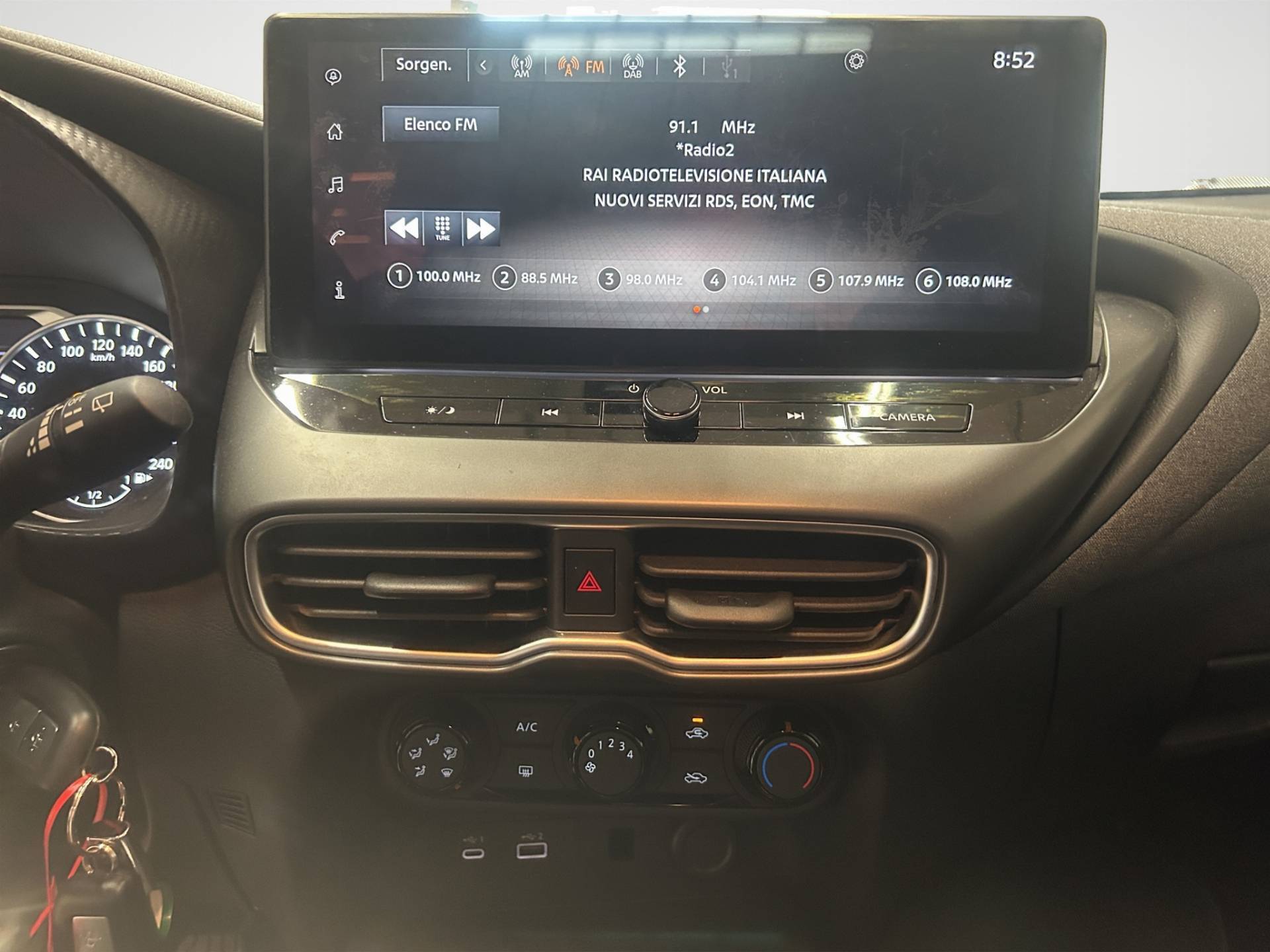 Auto Venduta - NISSAN Juke Juke 1.0 dig-t acenta 114cv usata in pronta consegna - Brandini