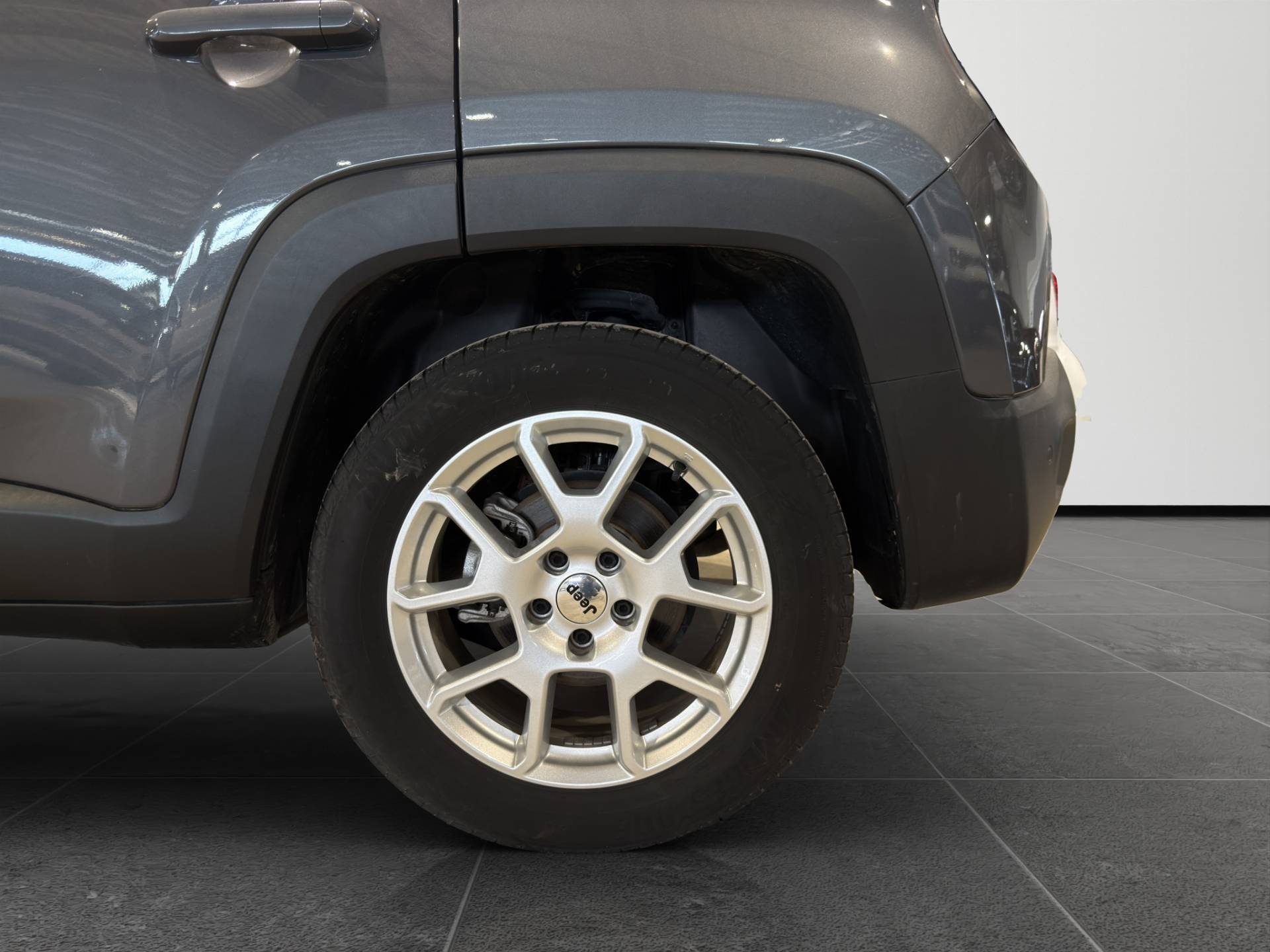 Auto Venduta - JEEP Renegade Renegade 1.5 turbo t4 mhev Limited 2wd 130cv dct usata in pronta consegna - Brandini