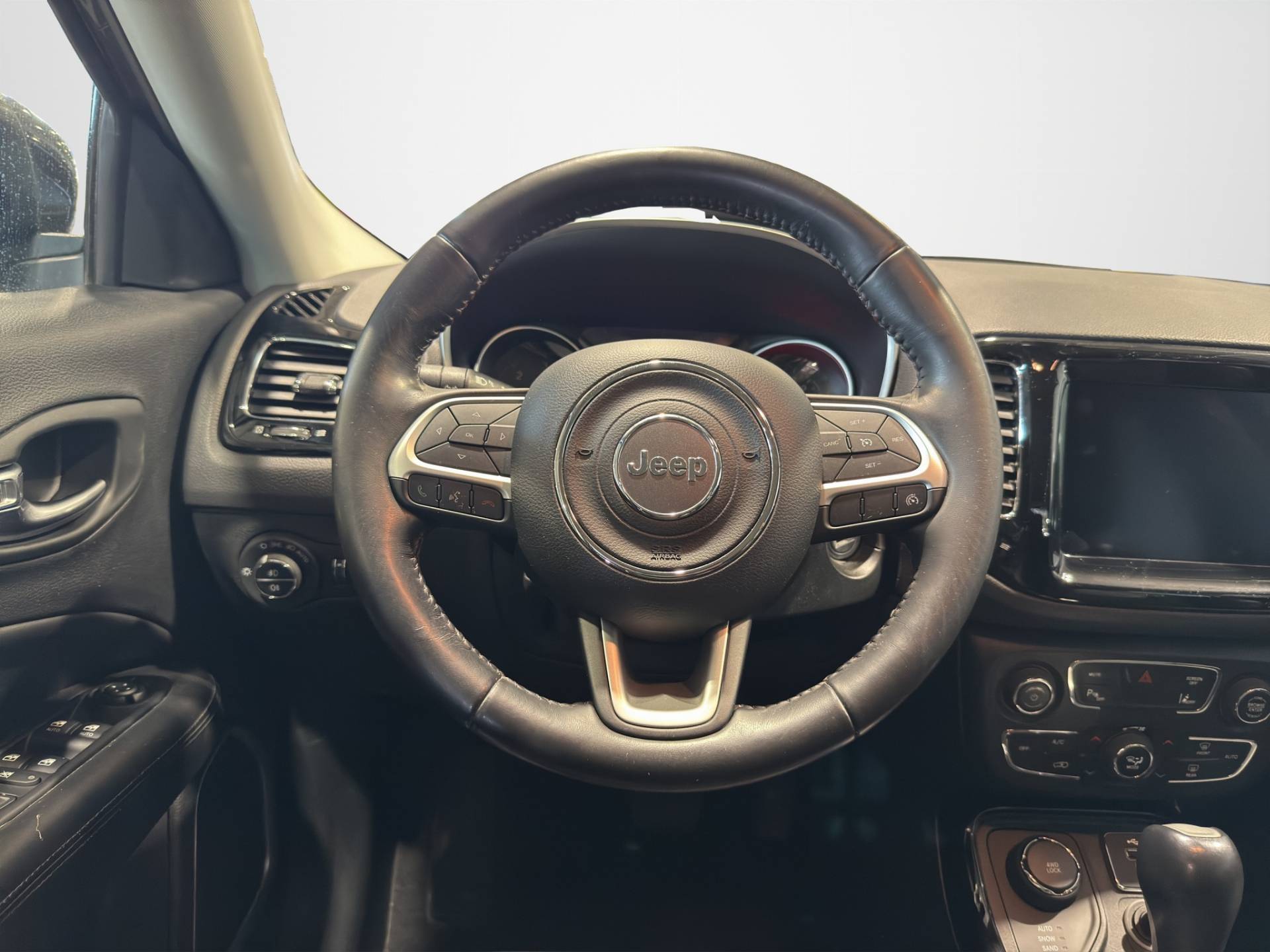 JEEP Compass Compass 2.0 mjt Night Eagle 4wd 140cv auto usata in pronta consegna - Brandini