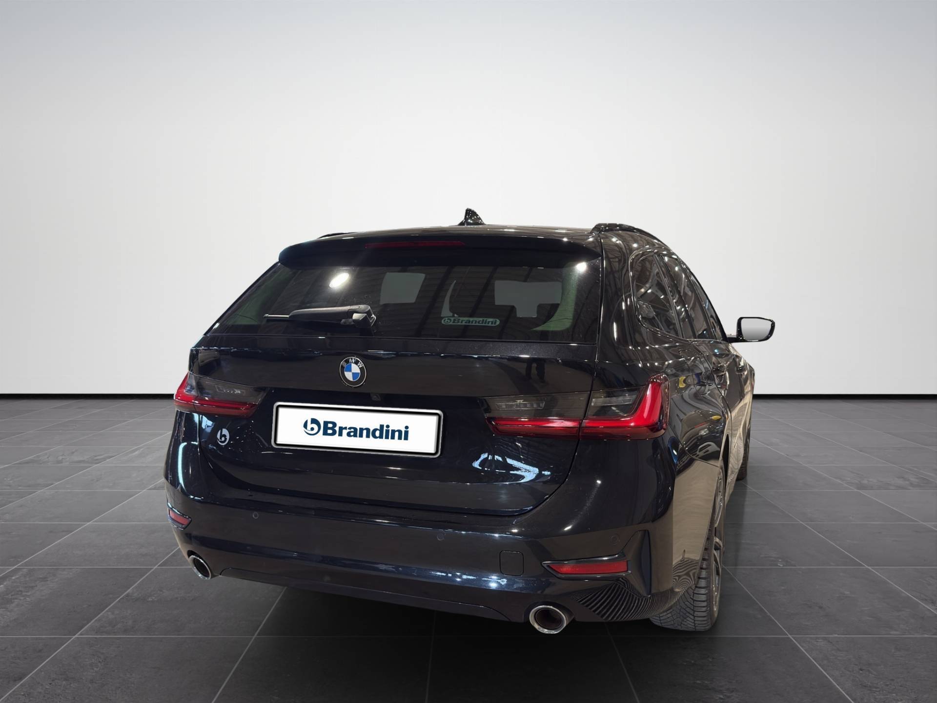 BMW Serie 3 Touring 318i Touring Sport auto usata in pronta consegna - Brandini