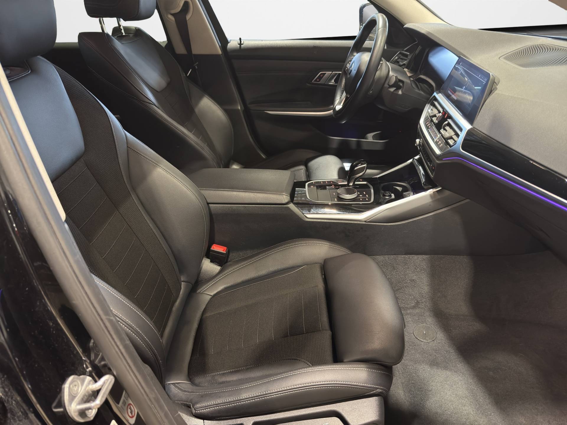BMW Serie 3 Touring 318i Touring Sport auto usata in pronta consegna - Brandini