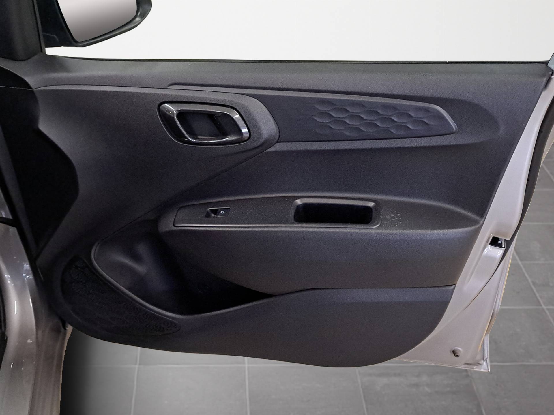 Auto Venduta - HYUNDAI I10 i10 1.0 mpi Tech usata in pronta consegna - Brandini