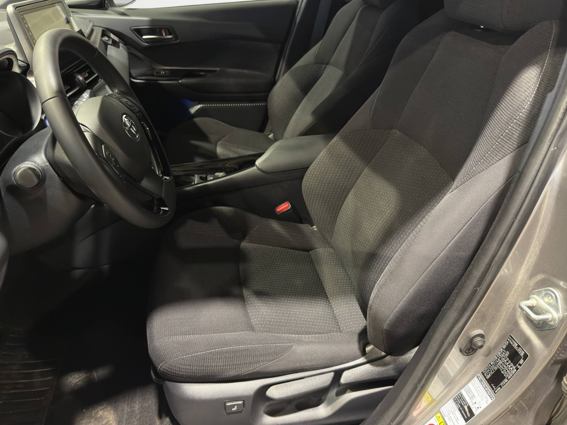 Auto Venduta - TOYOTA C-HR C-HR 1.8h Style 2wd e-cvt my19 usata in pronta consegna - Brandini