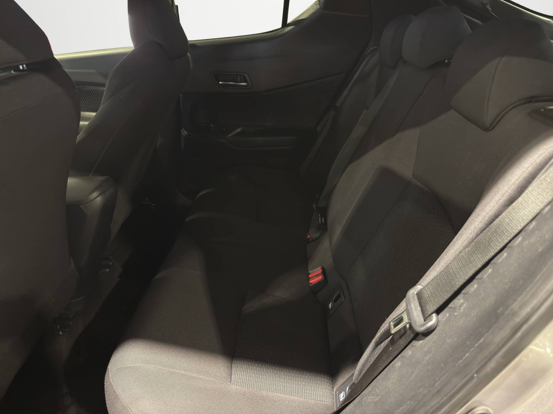 Auto Venduta - TOYOTA C-HR C-HR 1.8h Style 2wd e-cvt my19 usata in pronta consegna - Brandini